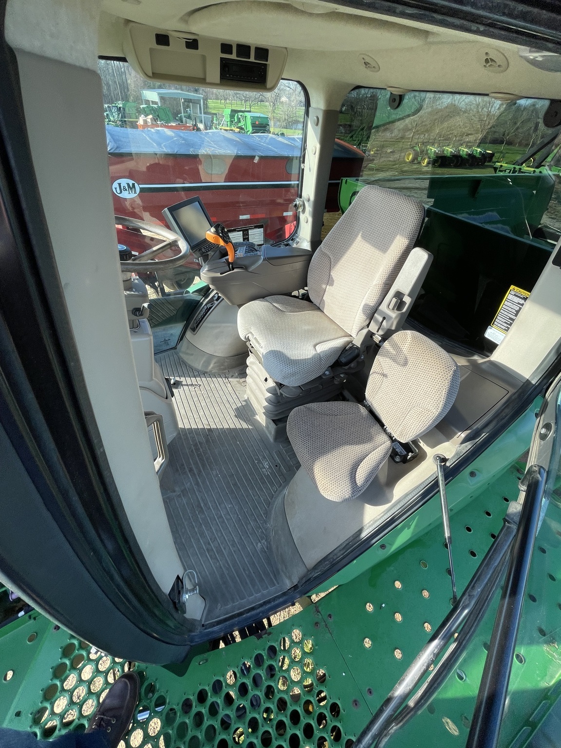 2017 John Deere R4045 Self-Propelled Sprayer