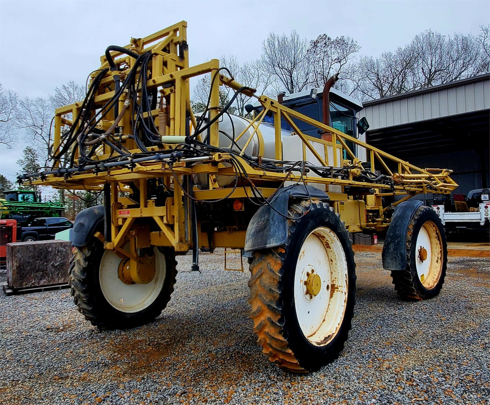 AgChem RoGator 854 SelfPropelled Sprayer 22,500 Machinery Pete