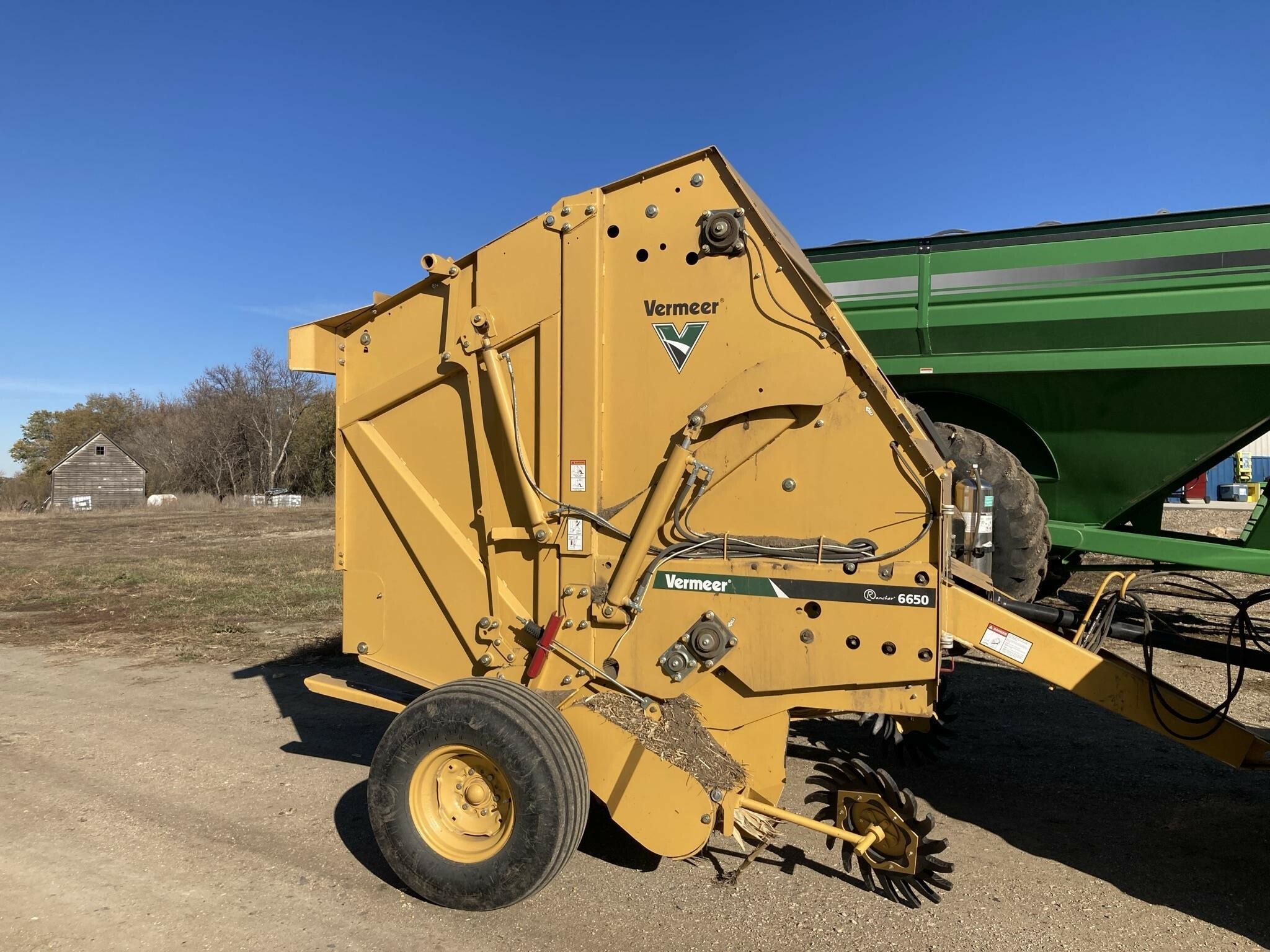 2016 Vermeer 6650 Rancher Round Baler 17,500 Machinery Pete