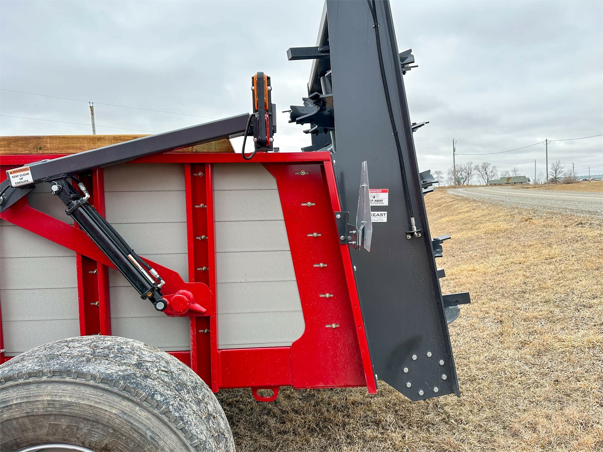 2025 Hagedorn Hydra-Spread Extravert 5290 Manure Spreader