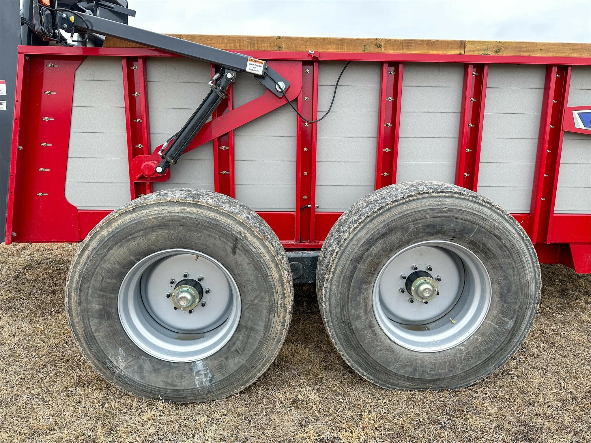 2025 Hagedorn Hydra-Spread Extravert 5290 Manure Spreader