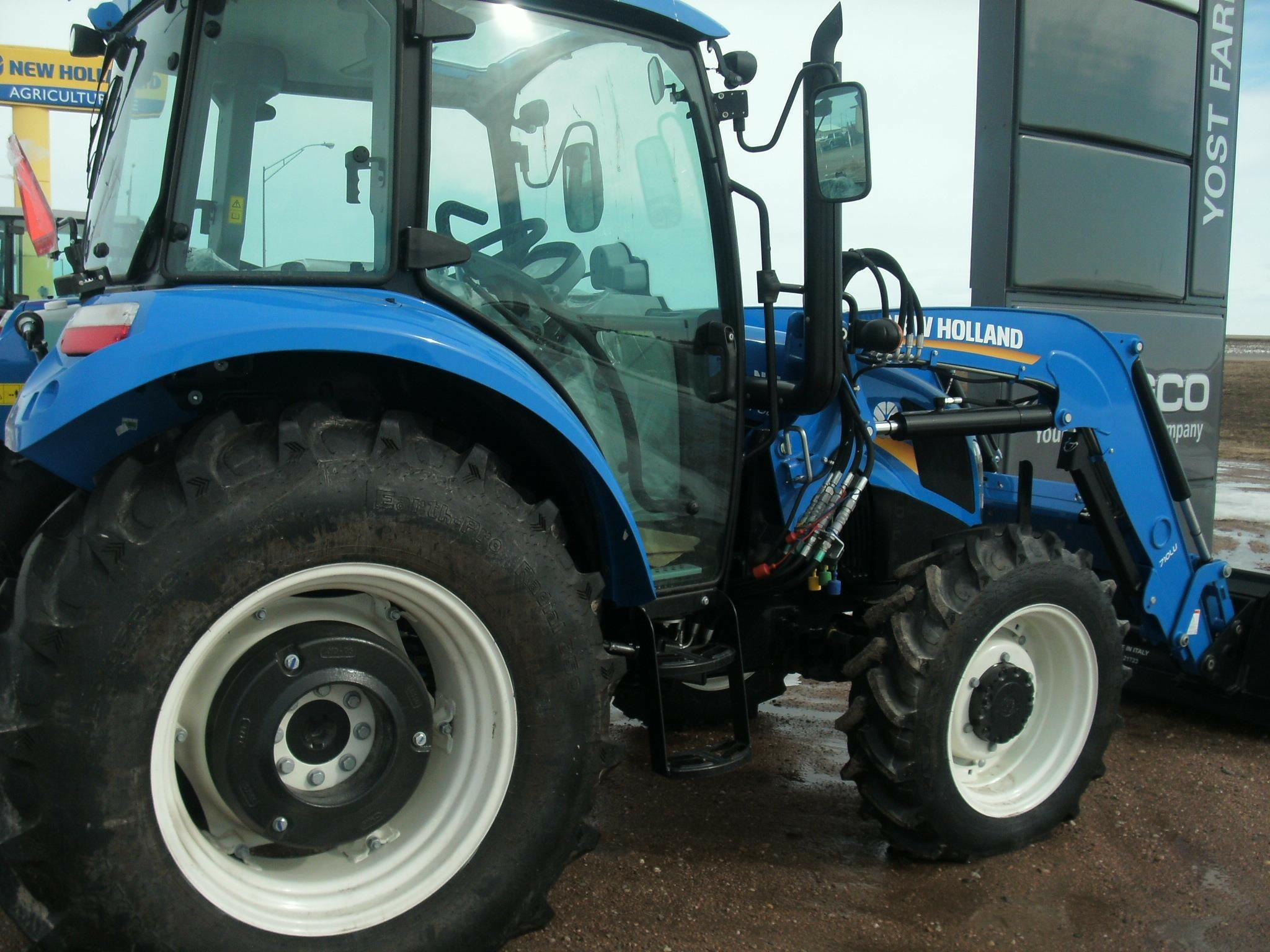 2025 New Holland POWERSTAR 75 Tractor