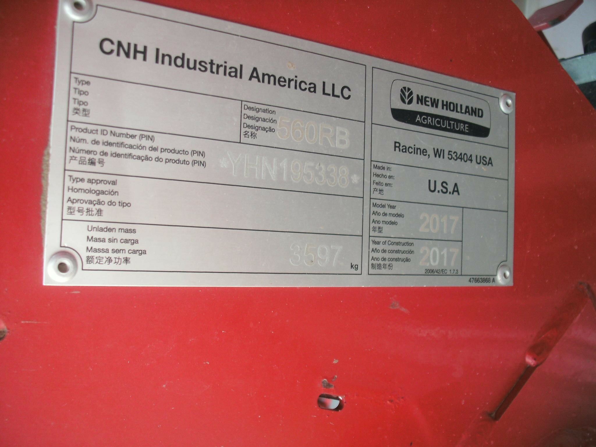 2017 New Holland Roll-Belt 560 Round Baler