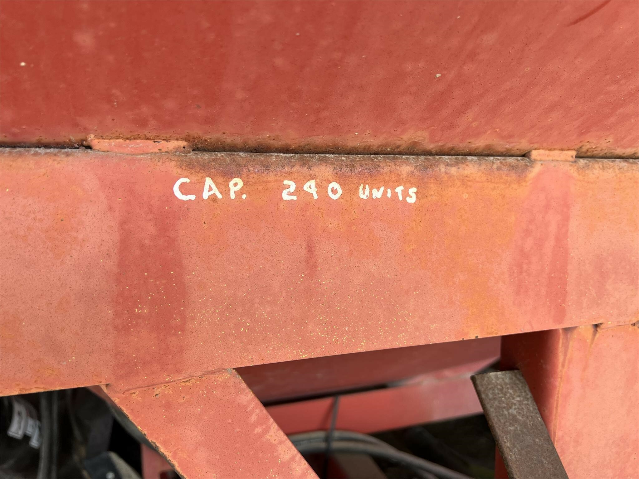  Unverferth 235 Gravity Wagon