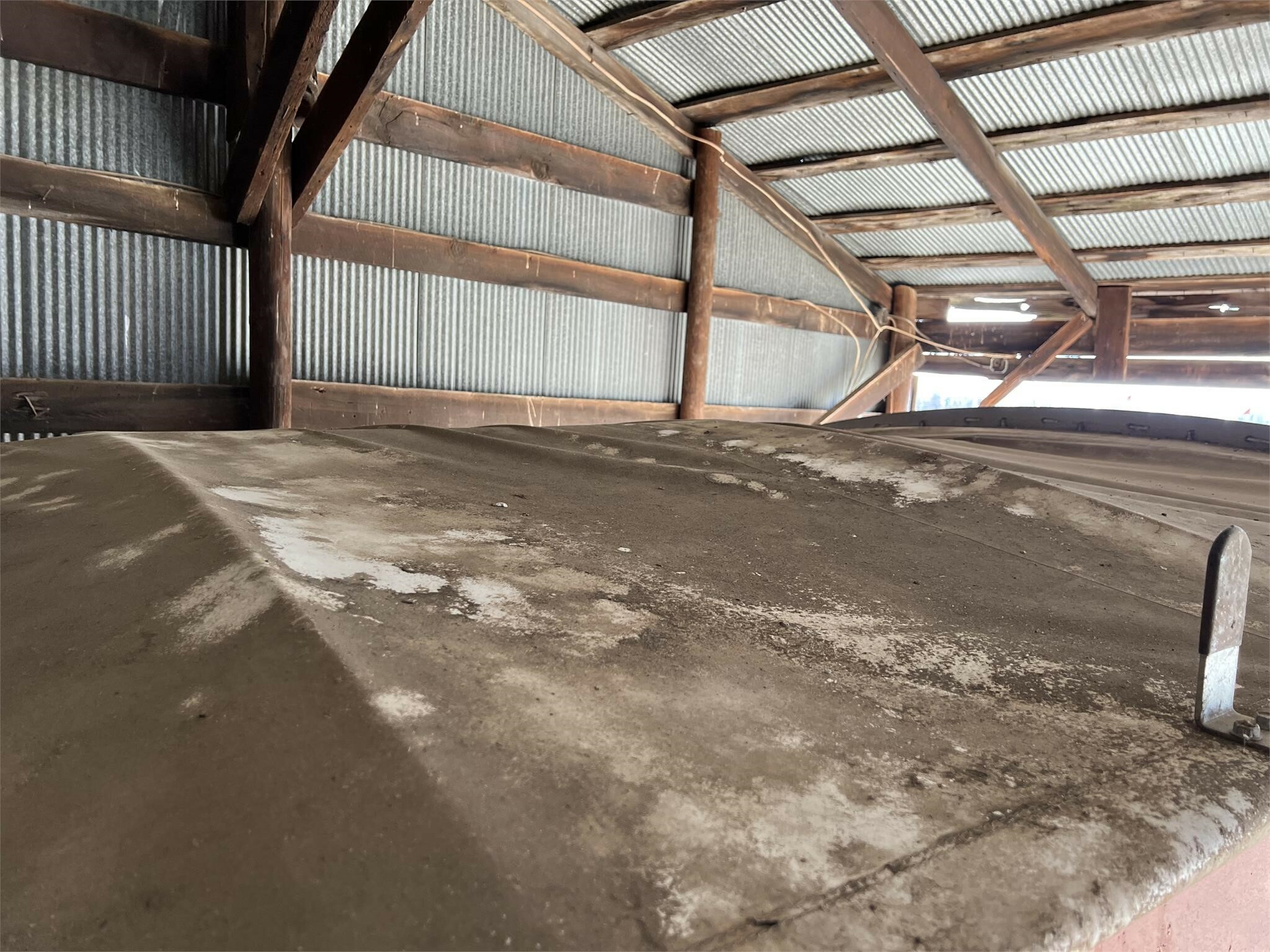  Unverferth 235 Gravity Wagon