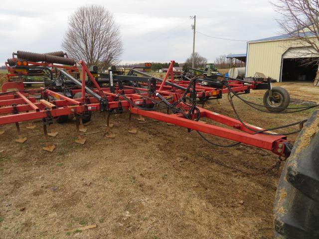  Case IH Tigermate II Field Cultivator