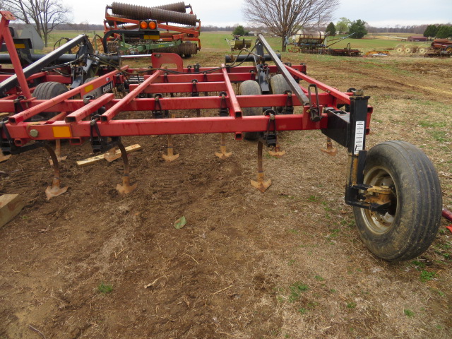  Case IH Tigermate II Field Cultivator