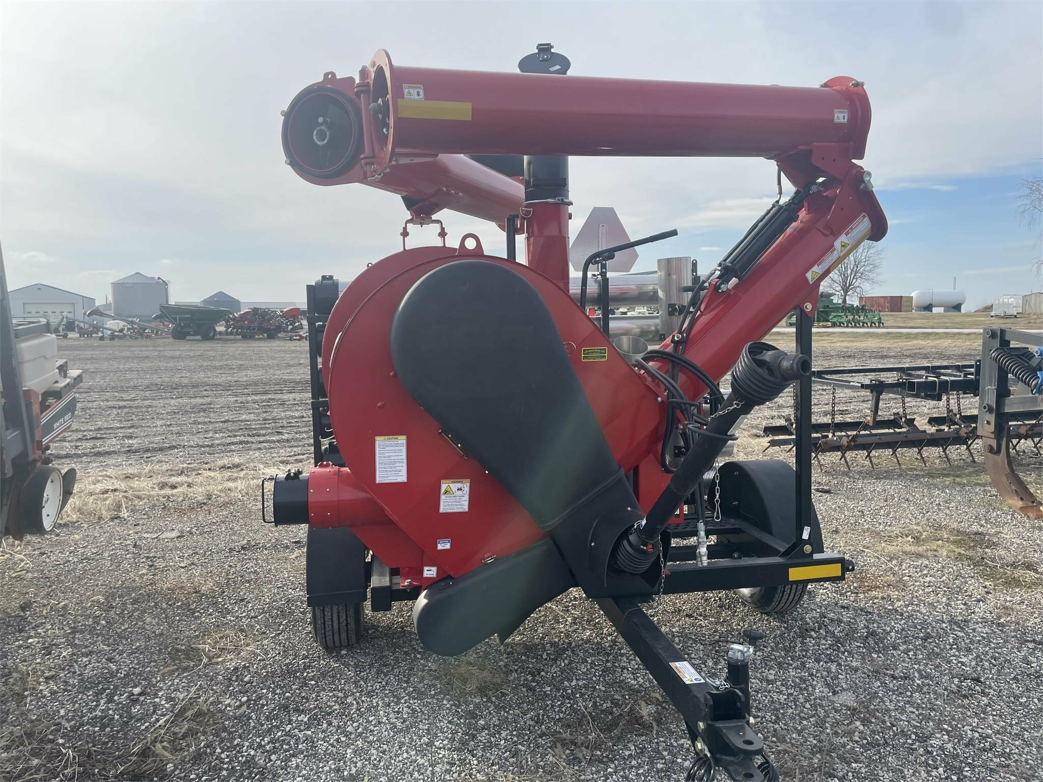 2023 Rem VRX Grain Vac Call Machinery Pete