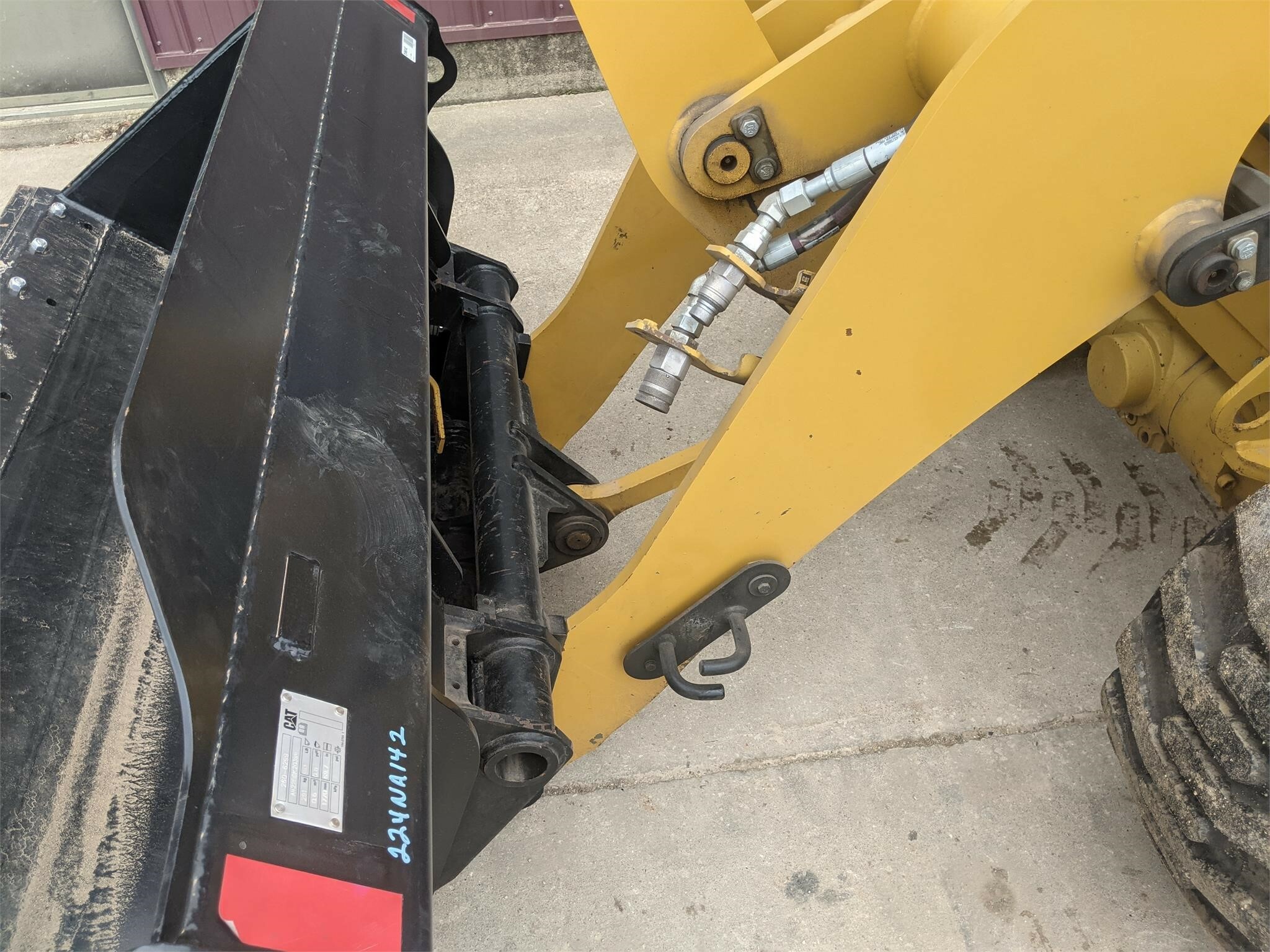 2015 Caterpillar 903C Miscellaneous