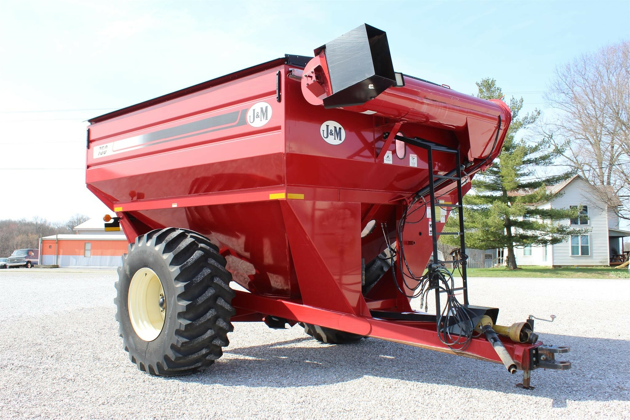 2013 J&M 750-18 Grain Cart