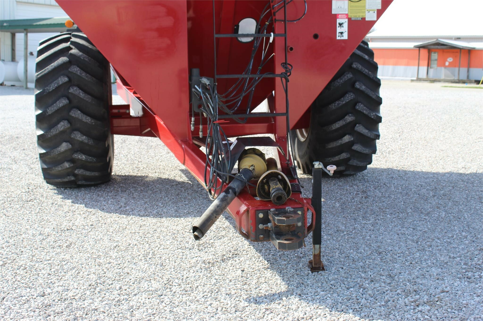 2013 J&M 750-18 Grain Cart