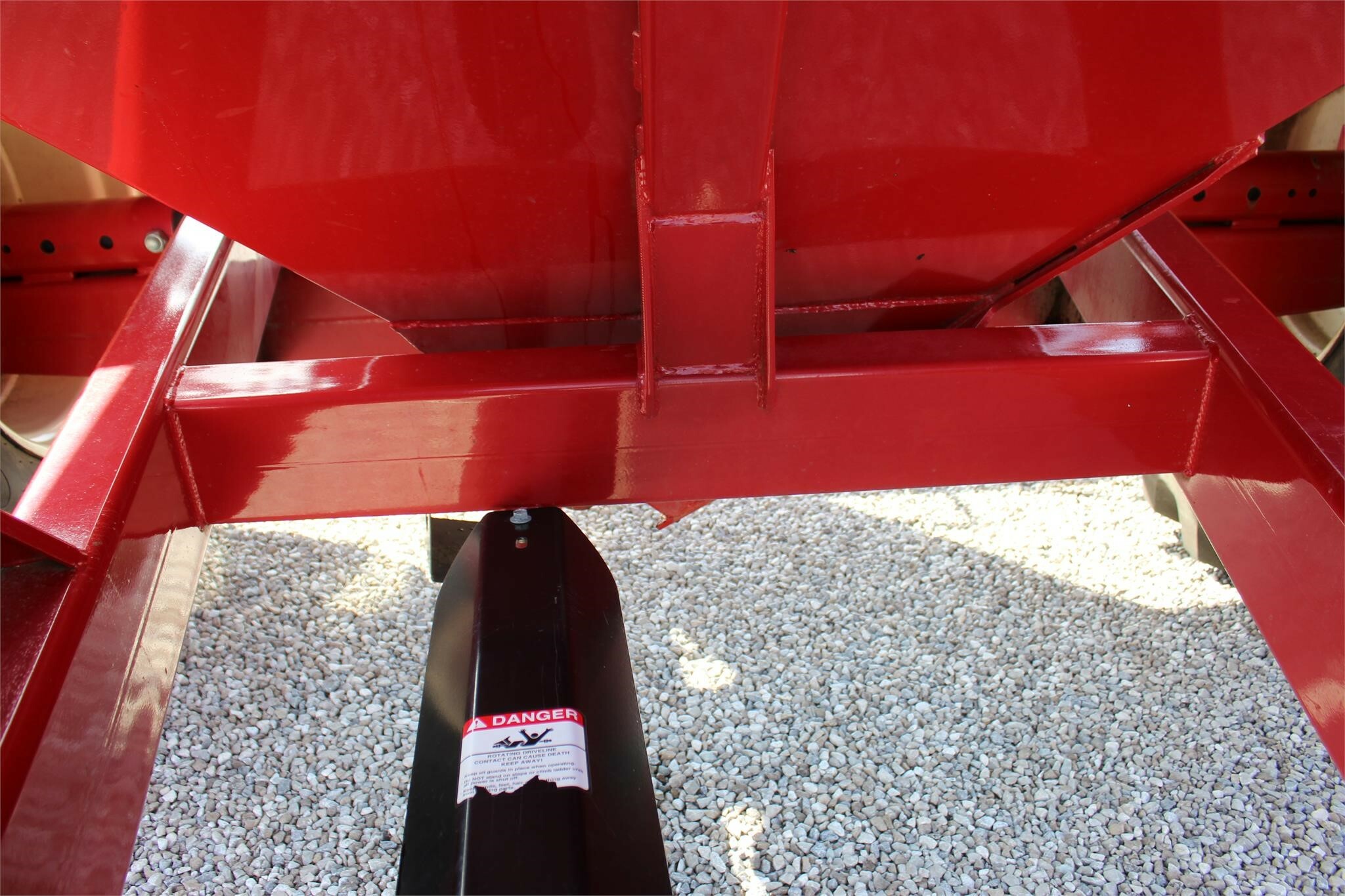 2013 J&M 750-18 Grain Cart