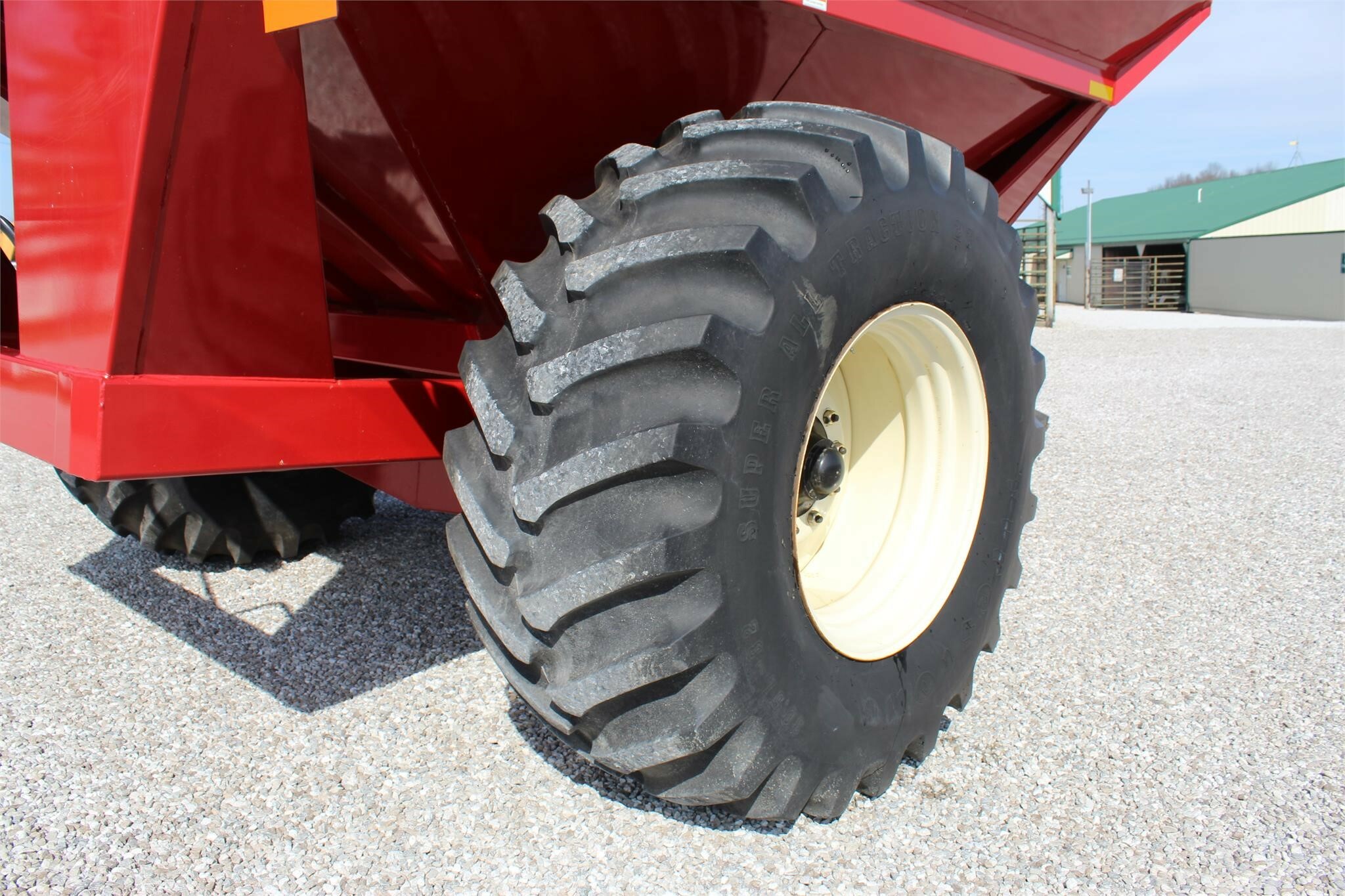 2013 J&M 750-18 Grain Cart