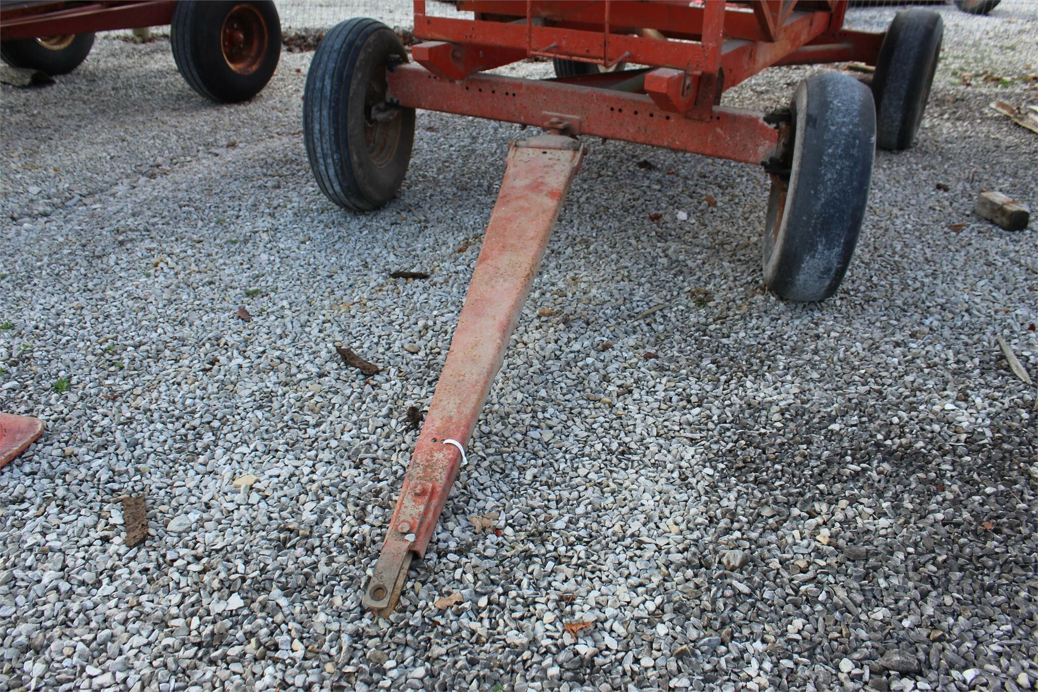 Killbros 300 Gravity Wagon 975 Machinery Pete