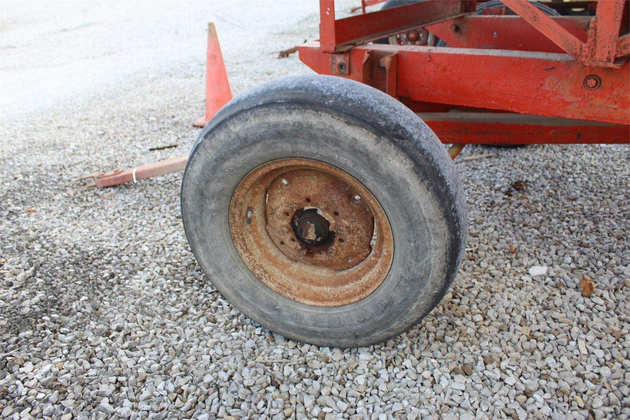 Killbros 300 Gravity Wagon 975 Machinery Pete