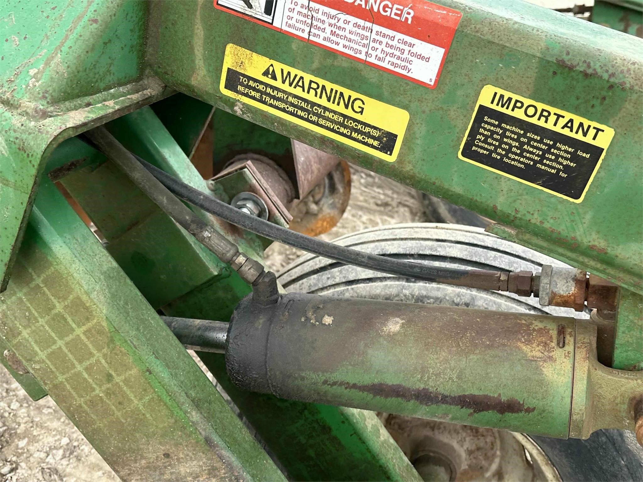  John Deere 630 Disk