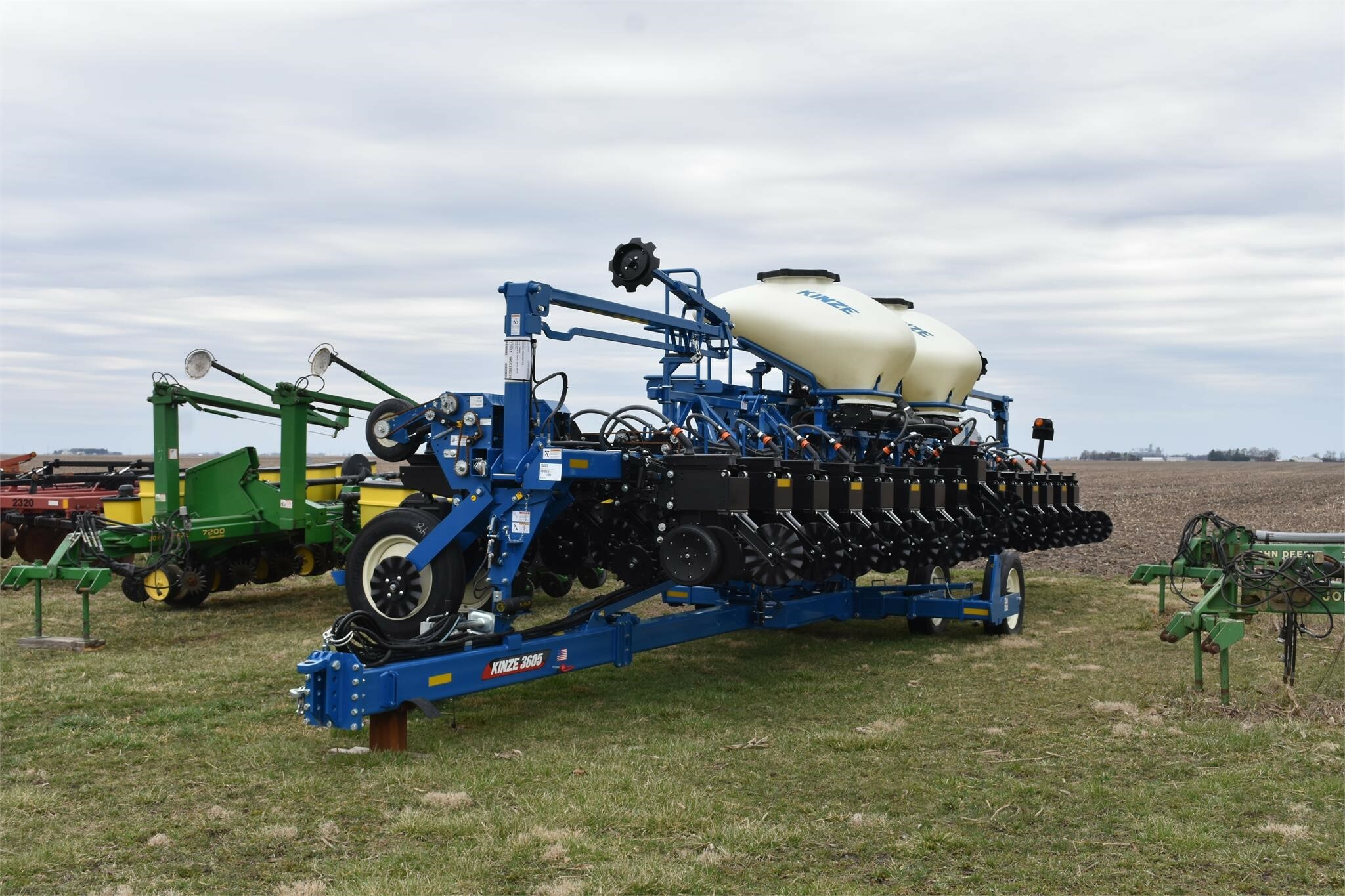2023 Kinze 3605 Planter Call Machinery Pete