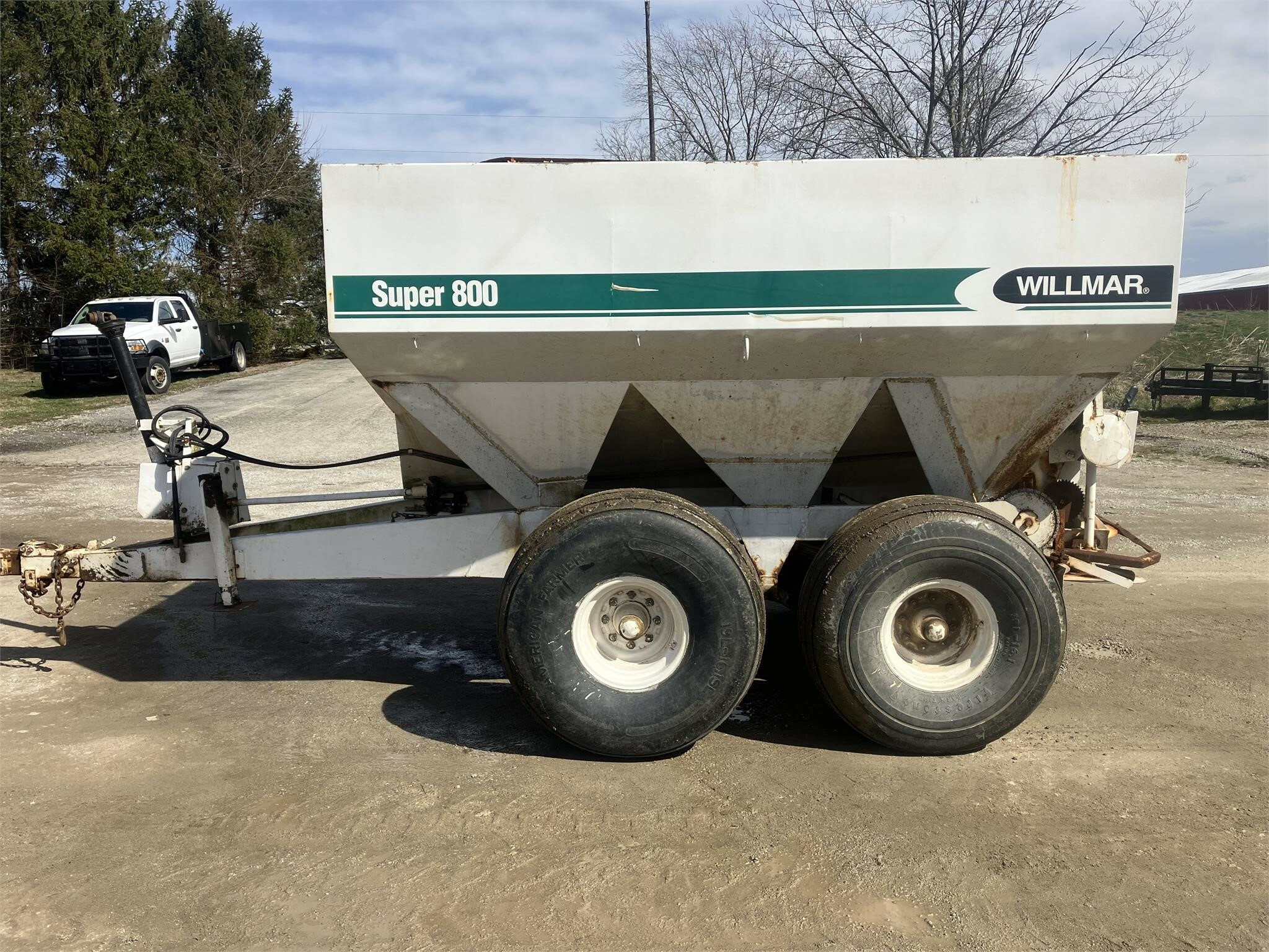 Willmar S800 SelfPropelled Fertilizer Spreader 8,000 Machinery Pete