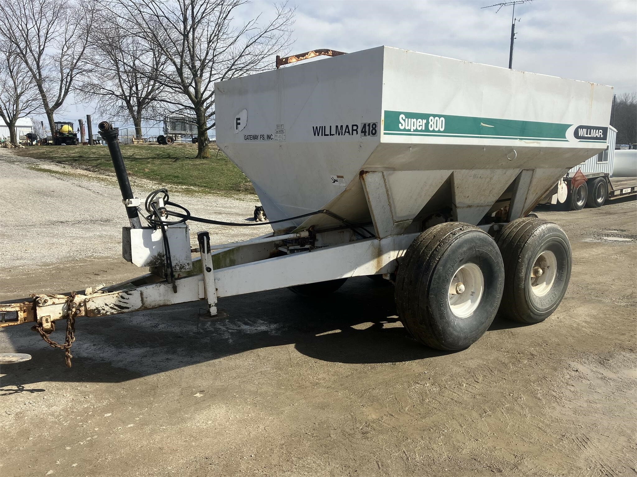 Willmar S800 SelfPropelled Fertilizer Spreader 8,000 Machinery Pete