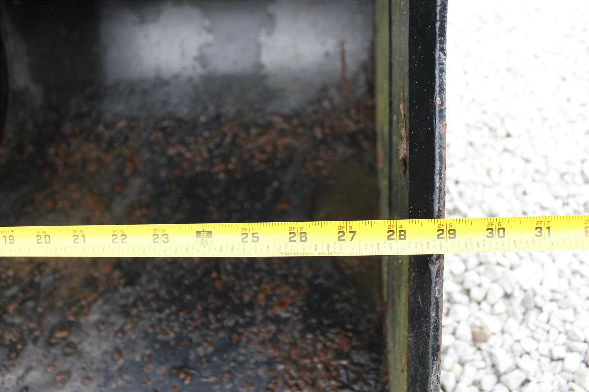  Kubota 2 1/2FT. BUCKET MODEL# K7433A Backhoe and Excavator Attachment