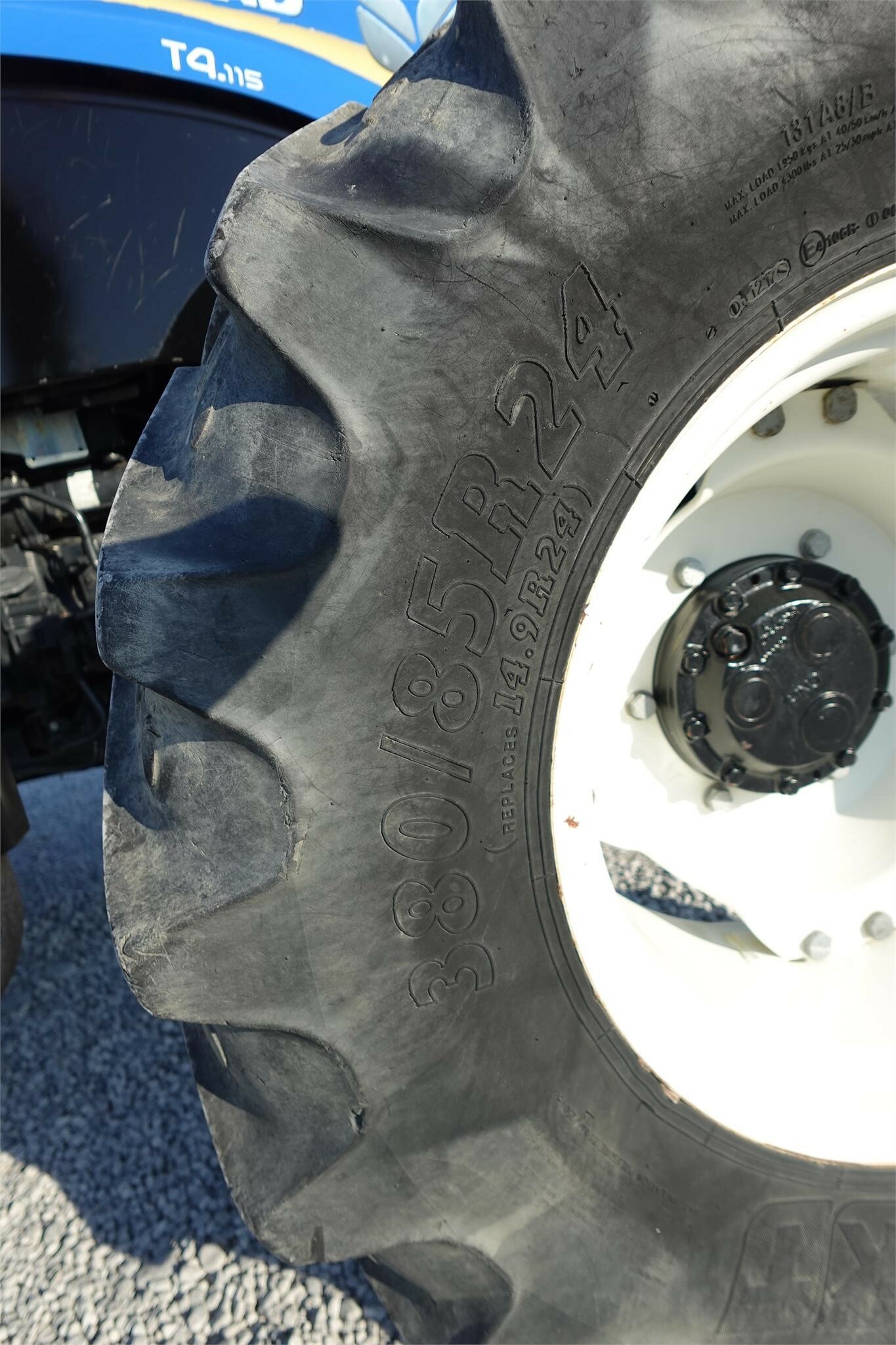 2015 New Holland T4.115 Tractor