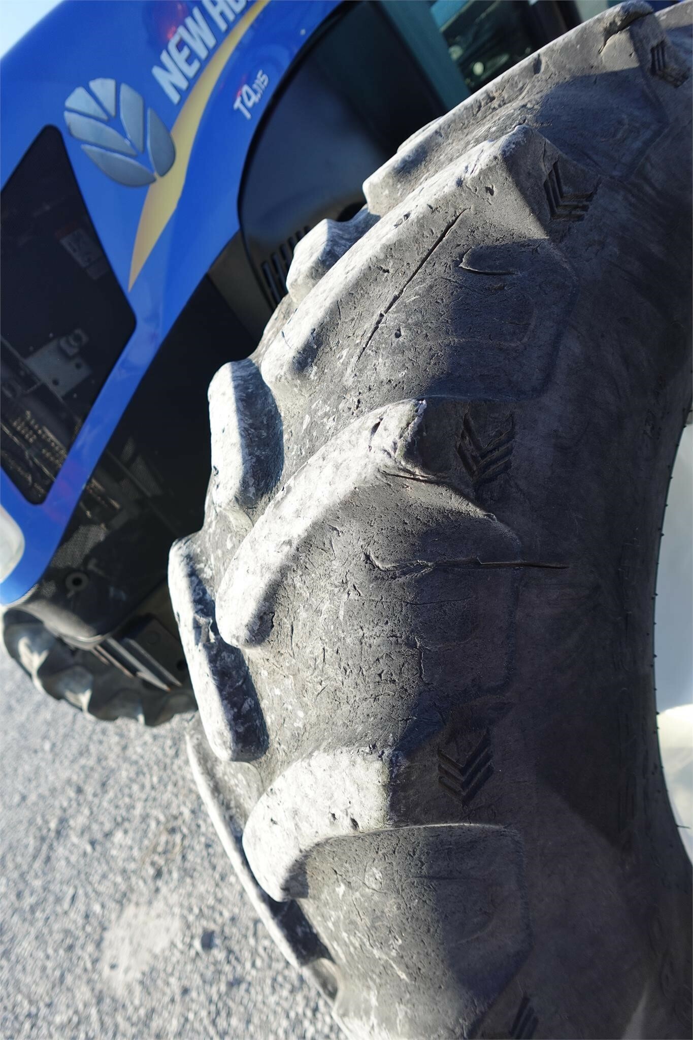 2015 New Holland T4.115 Tractor