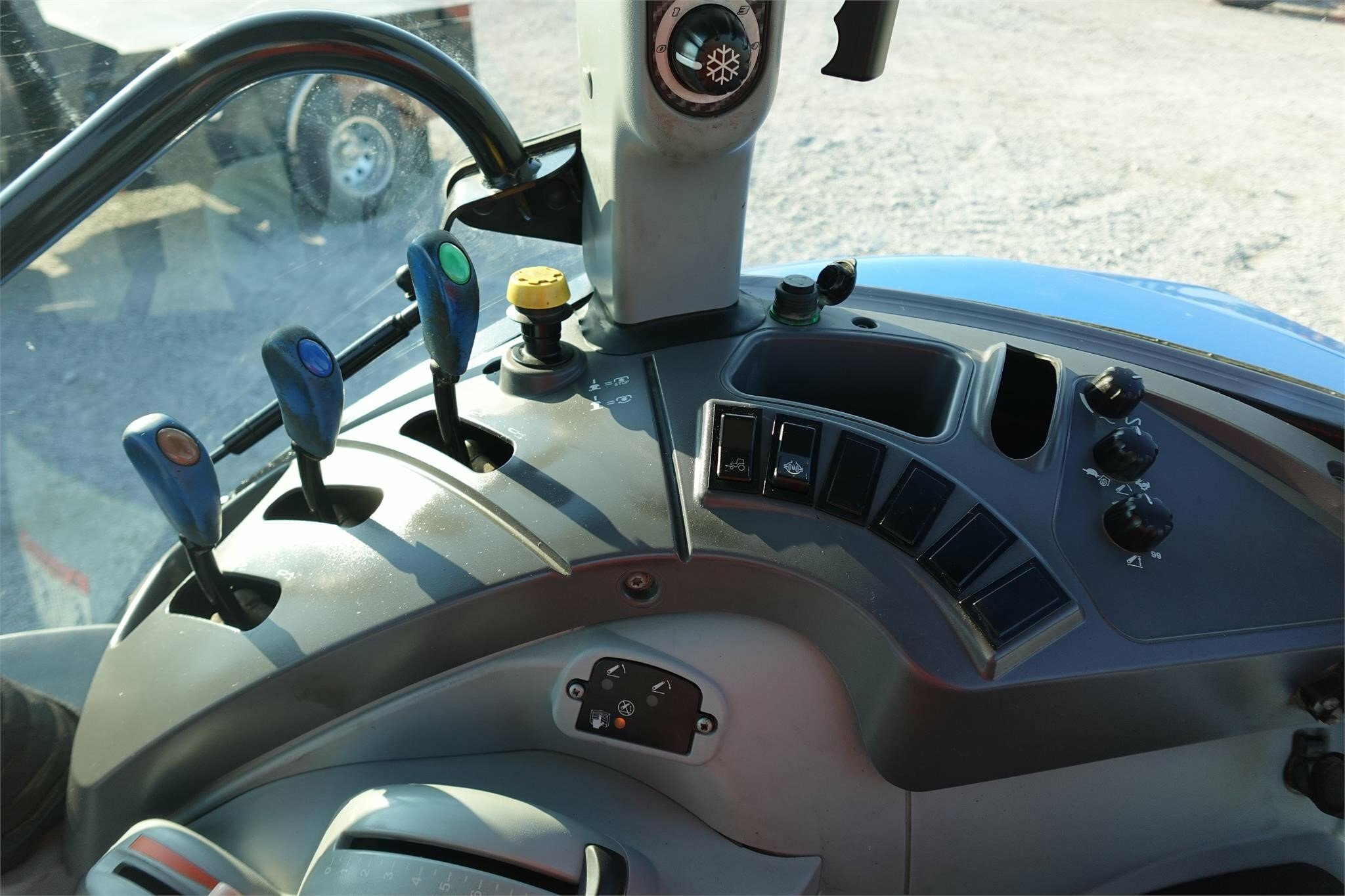 2015 New Holland T4.115 Tractor