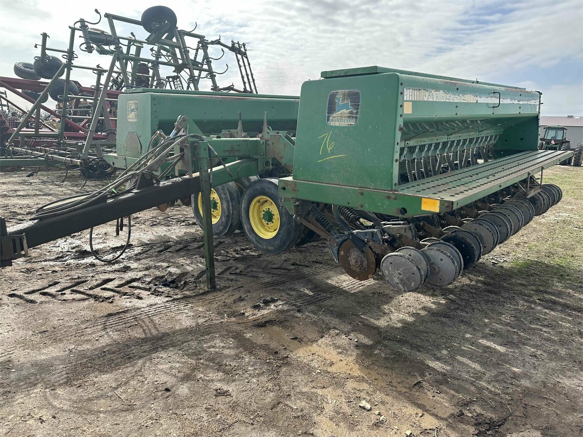 John Deere 455 Drill 14,500 Machinery Pete