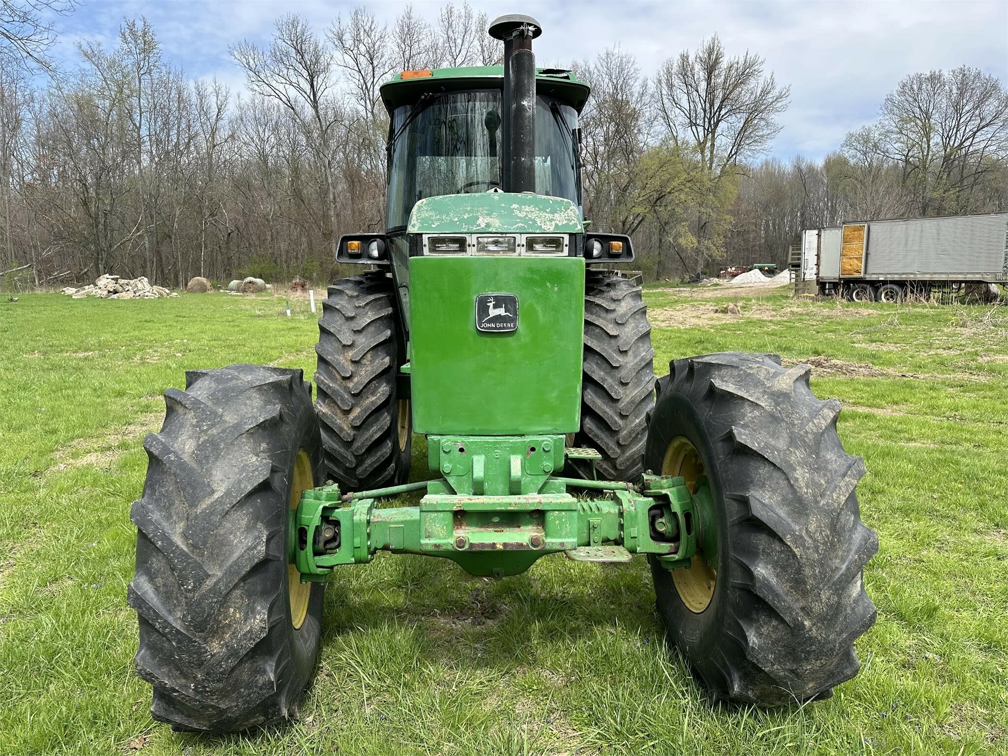 1990 John Deere 4255 Tractor