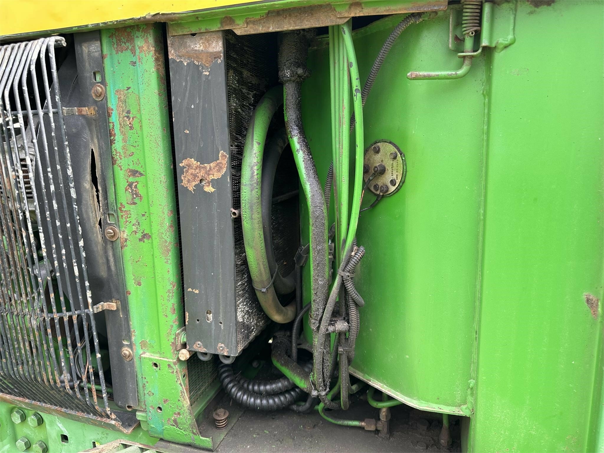 1990 John Deere 4255 Tractor