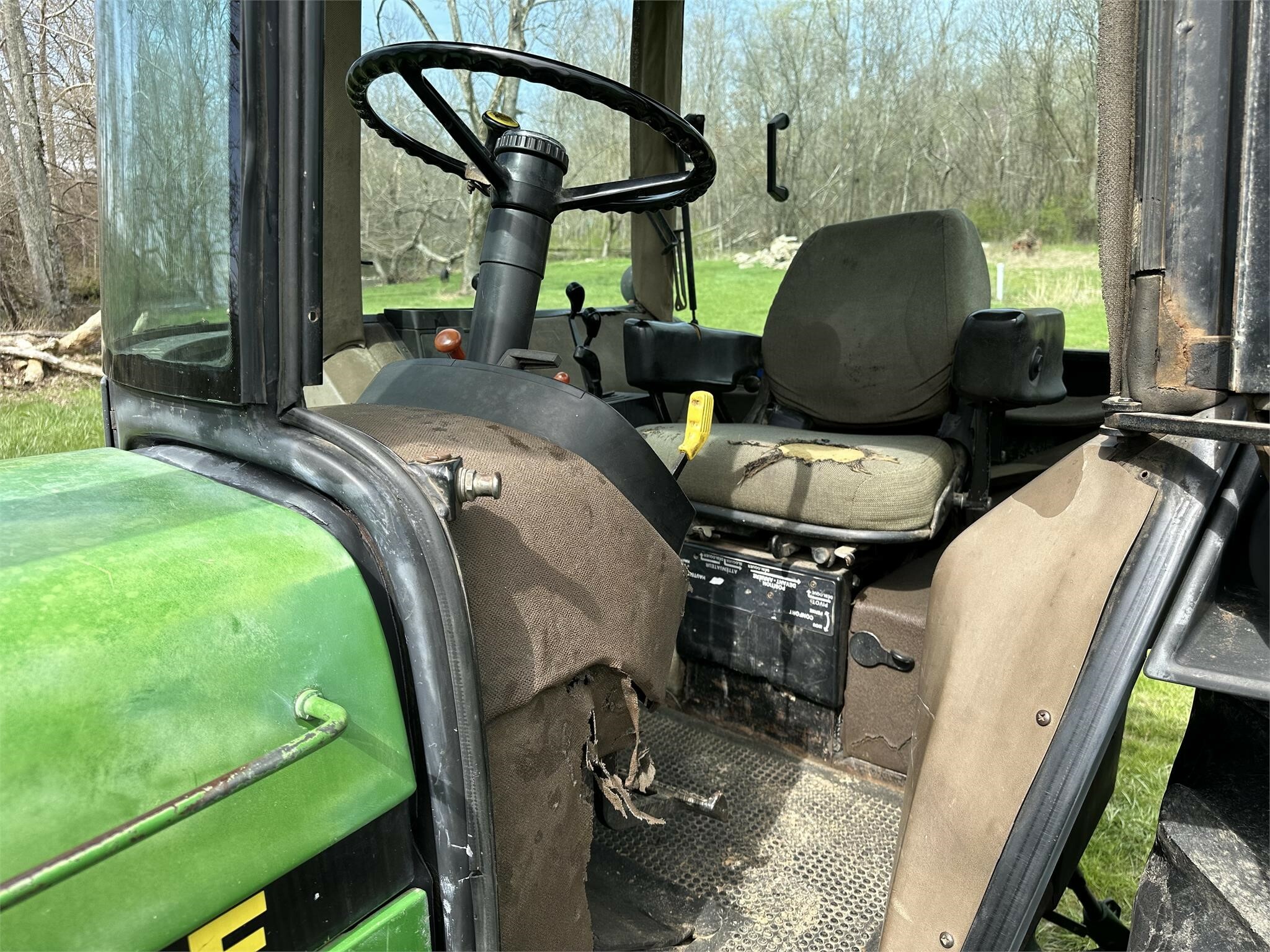 1990 John Deere 4255 Tractor