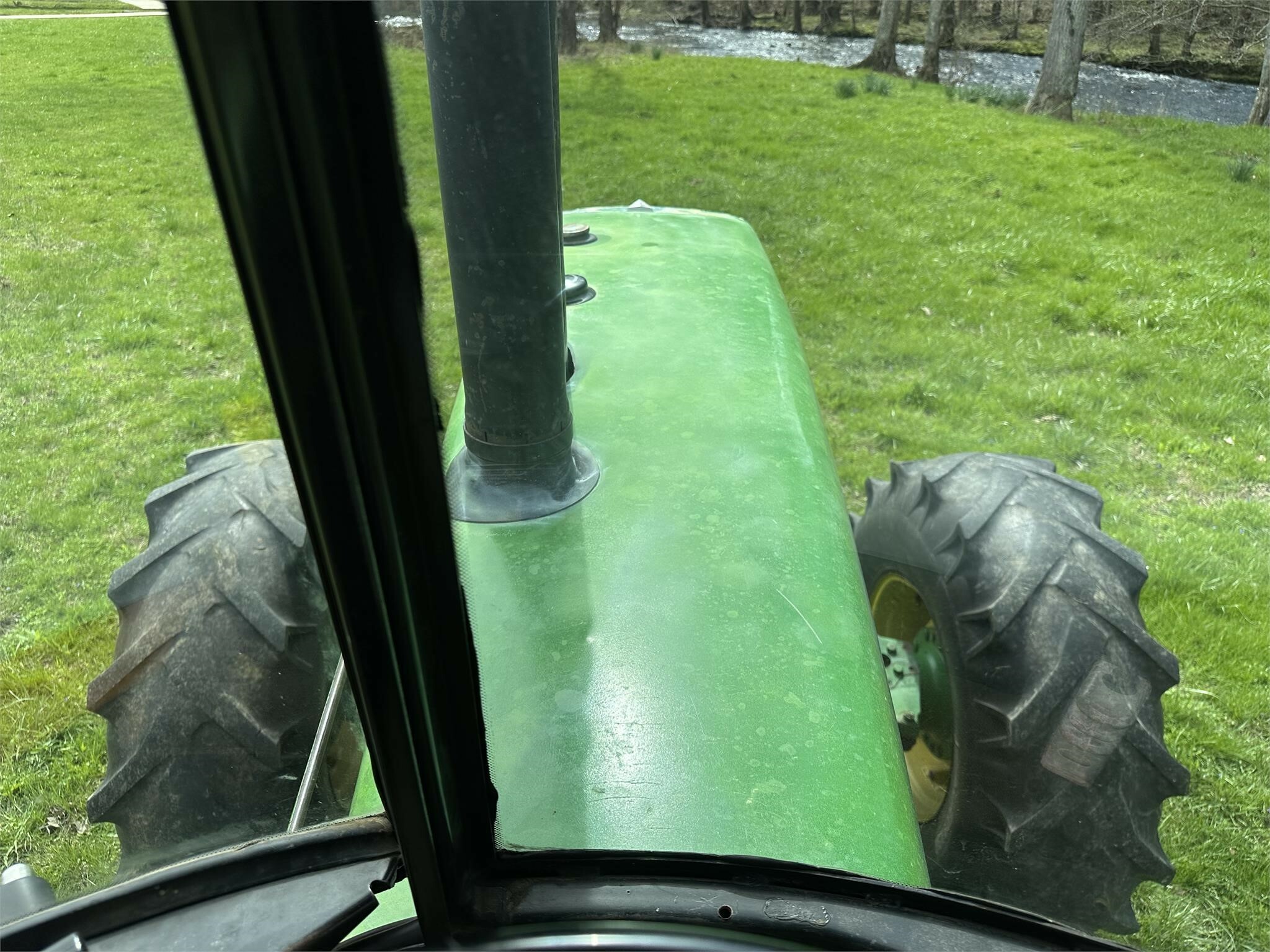 1990 John Deere 4255 Tractor