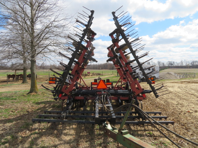  Case IH Tigermate II Field Cultivator