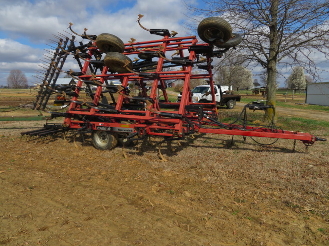  Case IH Tigermate II Field Cultivator