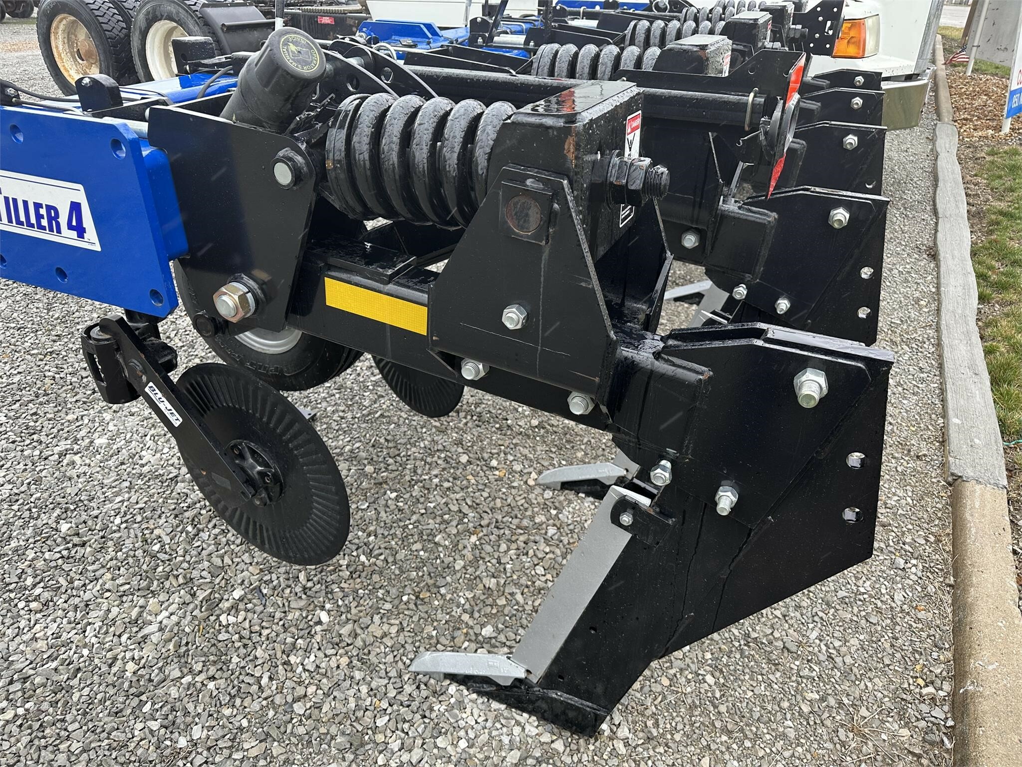  Blu-Jet Sub Tiller 4 In-Line Ripper