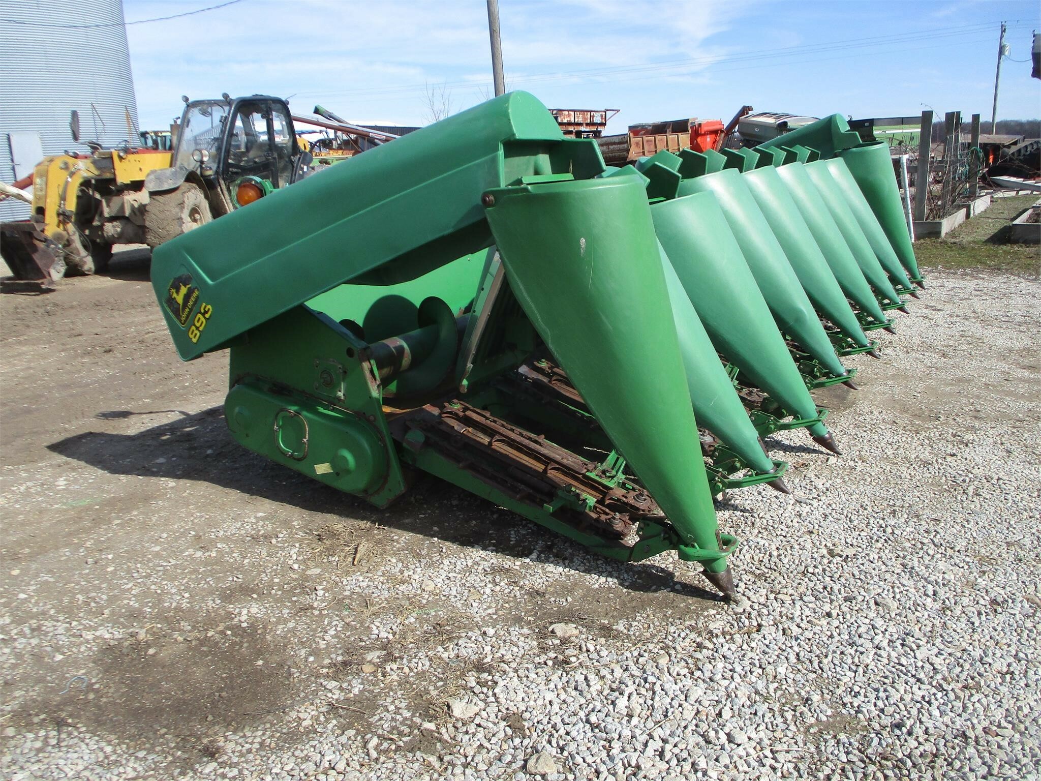  John Deere 893 Corn Head