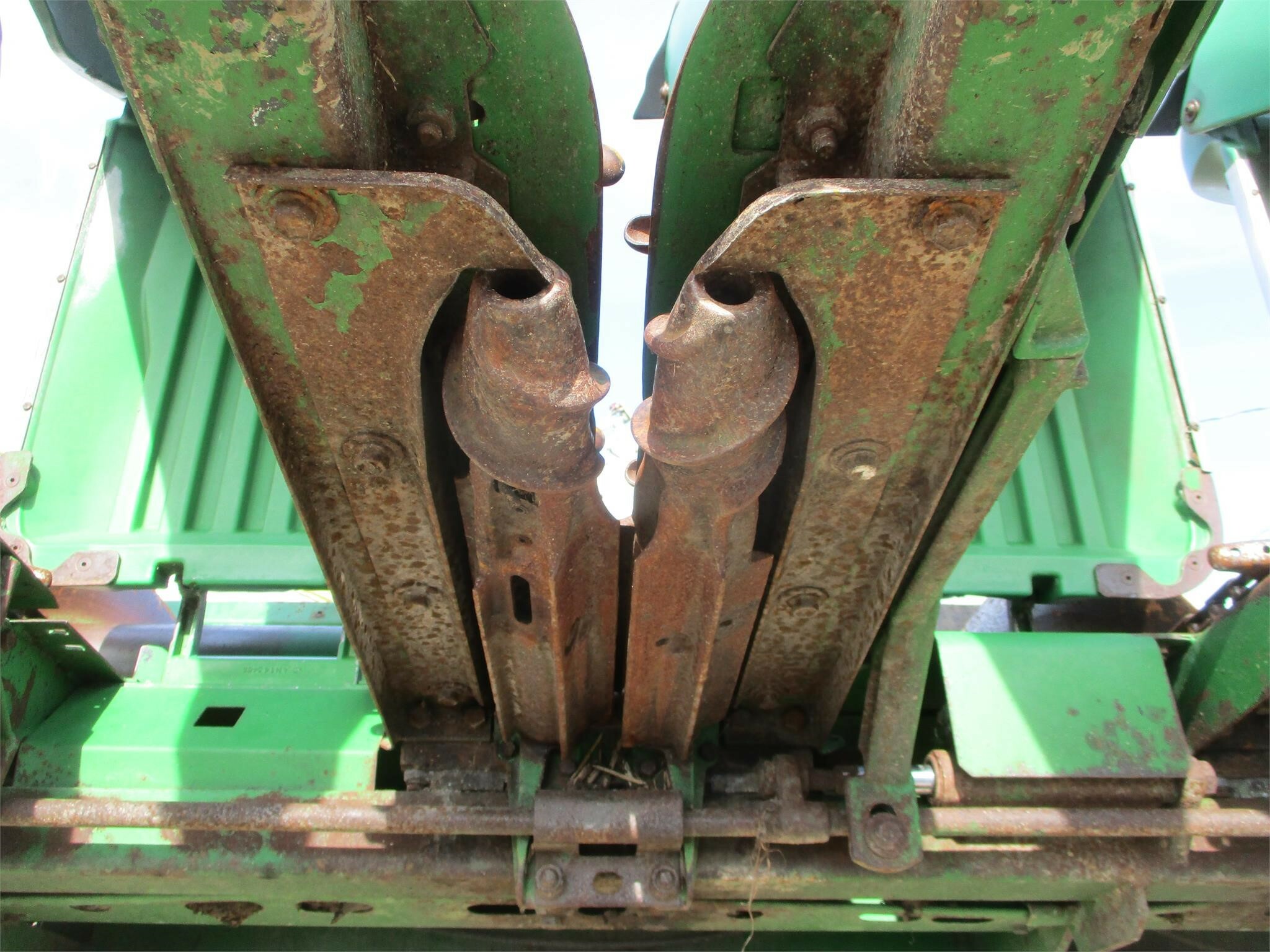  John Deere 893 Corn Head