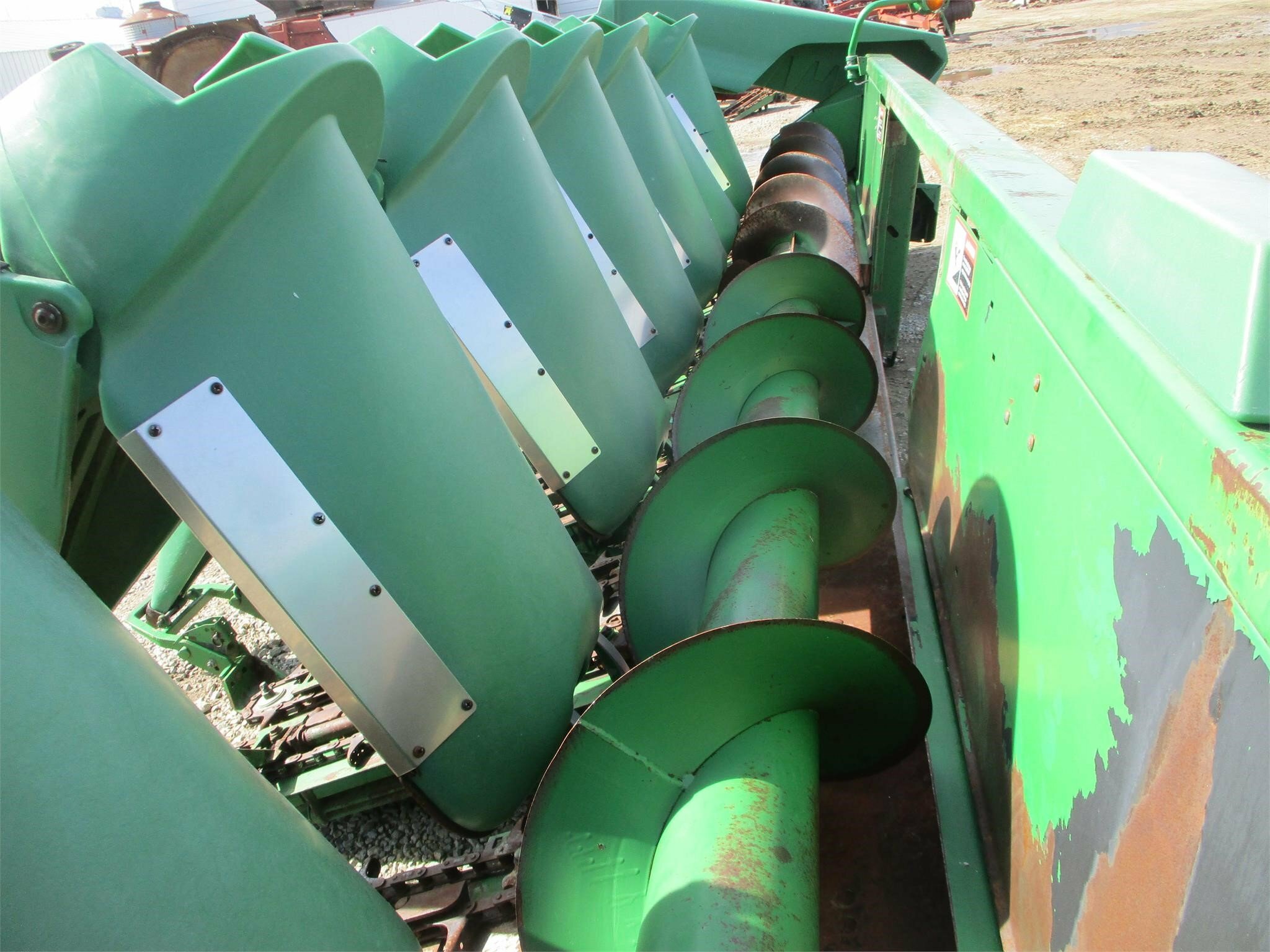  John Deere 893 Corn Head