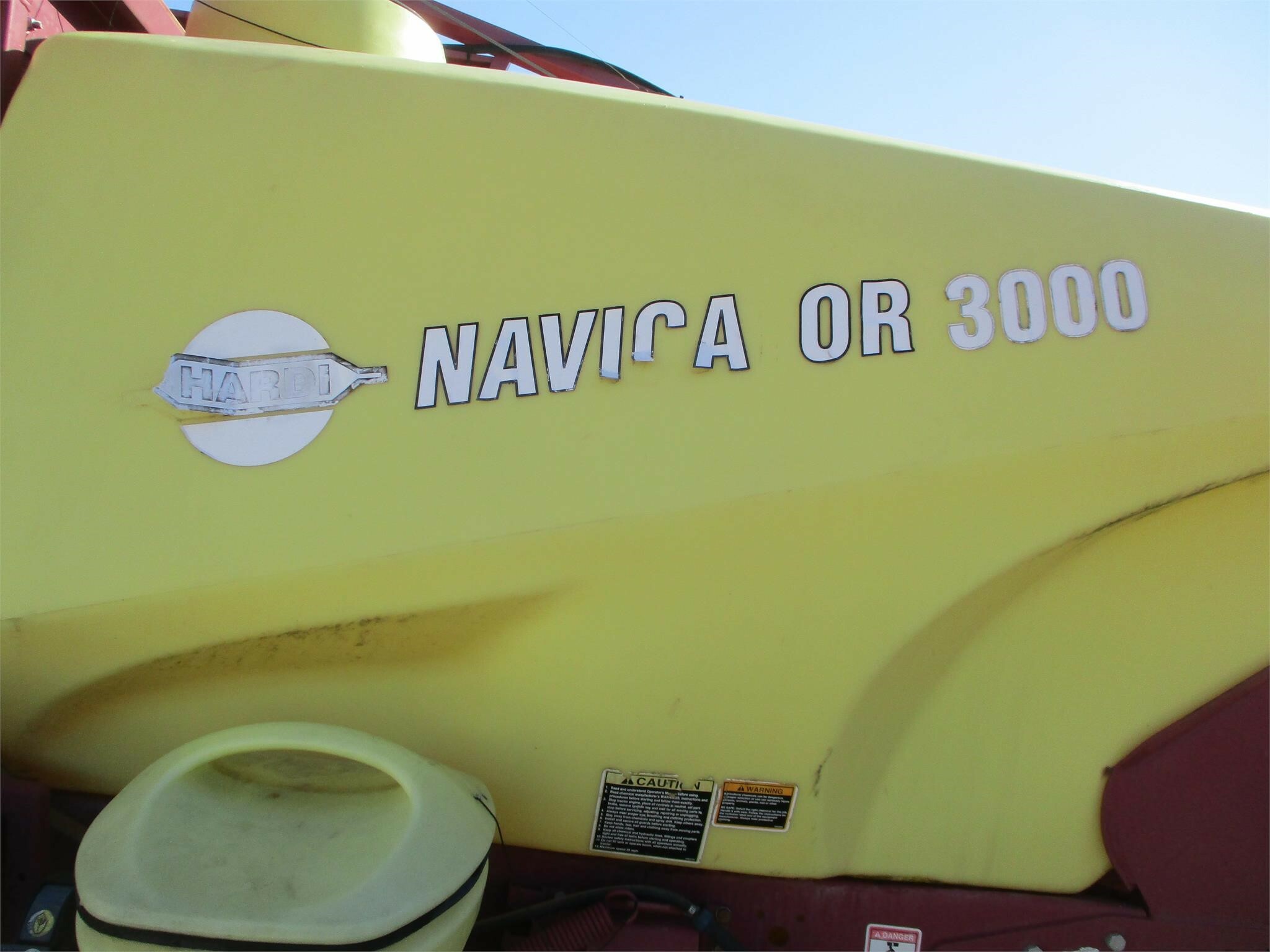  Hardi Navigator 3000 Pull-Type Sprayer