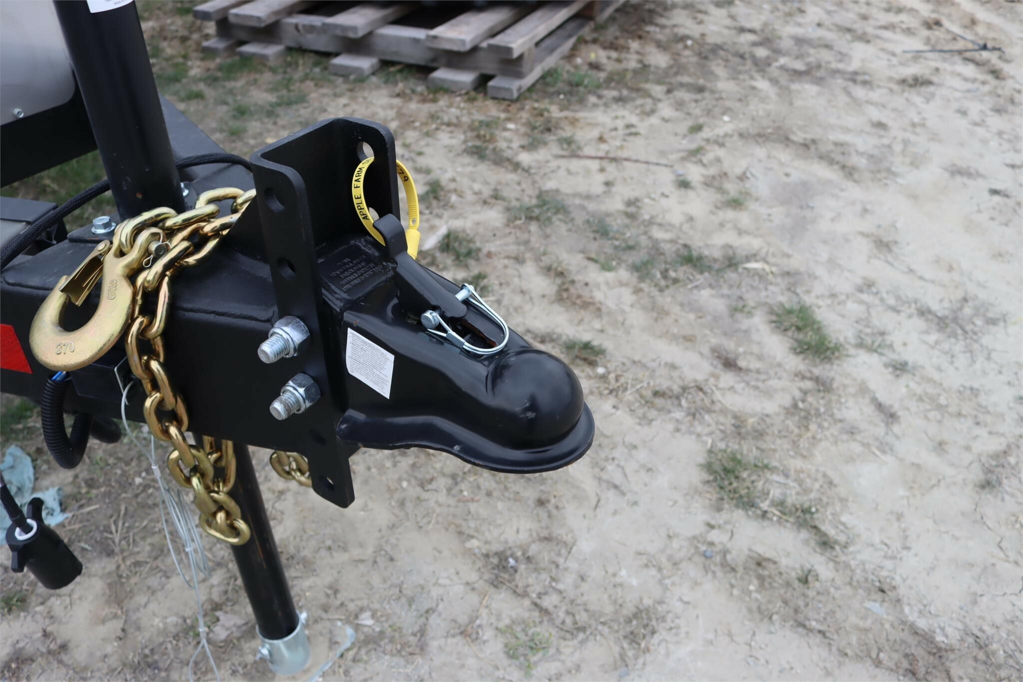  Meridian Seed Titan 2XT Seed Tender