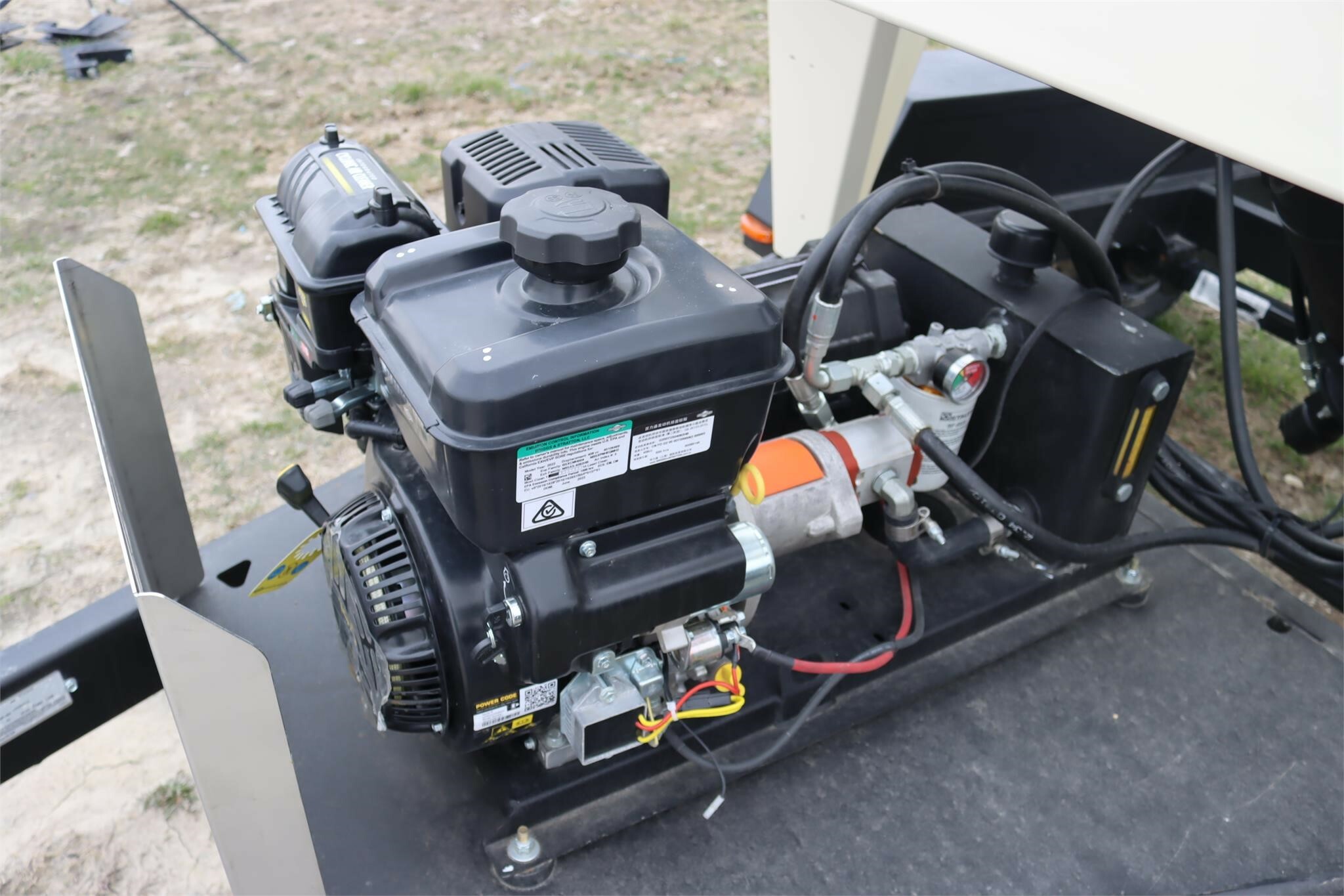  Meridian Seed Titan 2XT Seed Tender