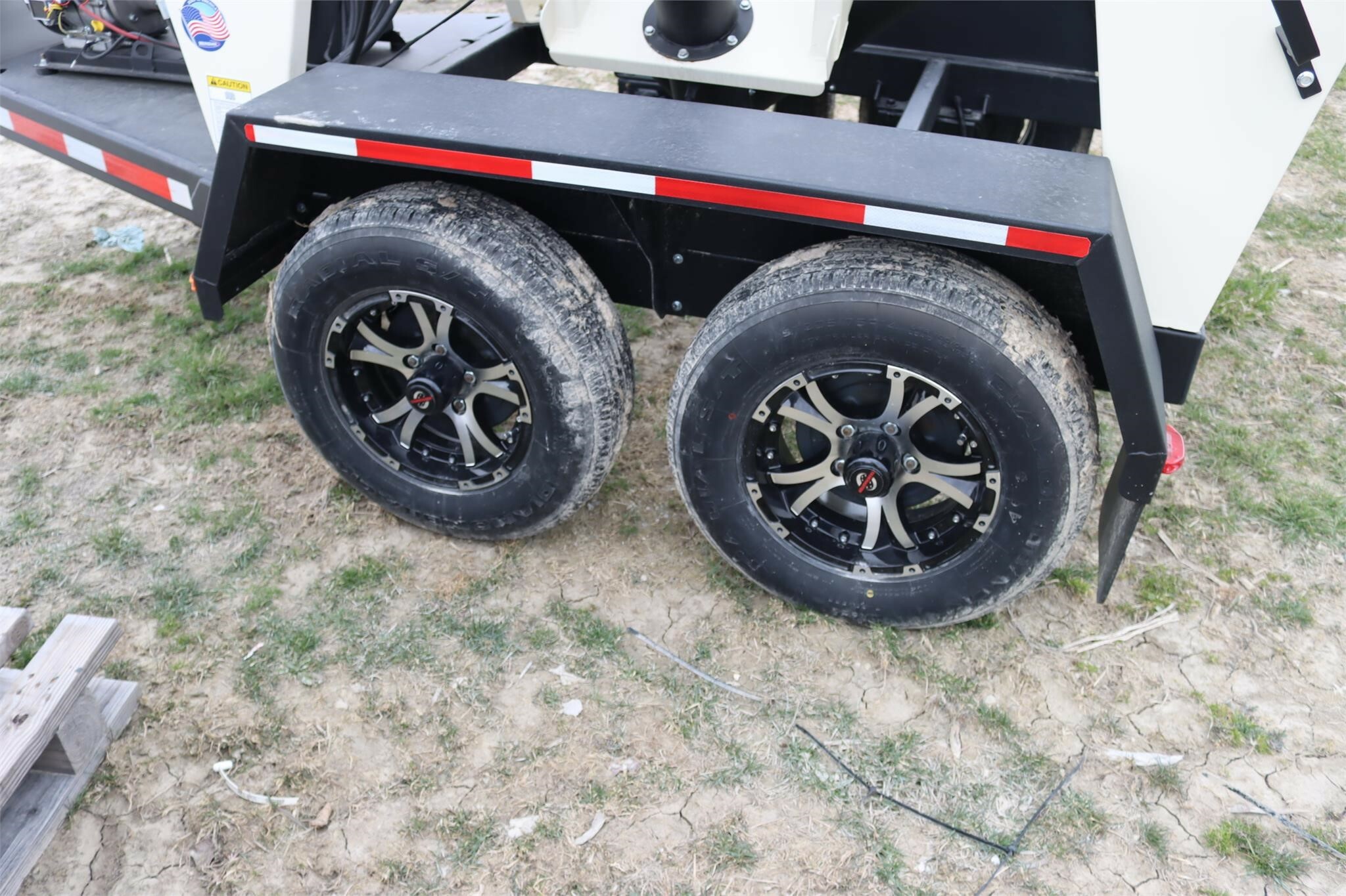  Meridian Seed Titan 2XT Seed Tender