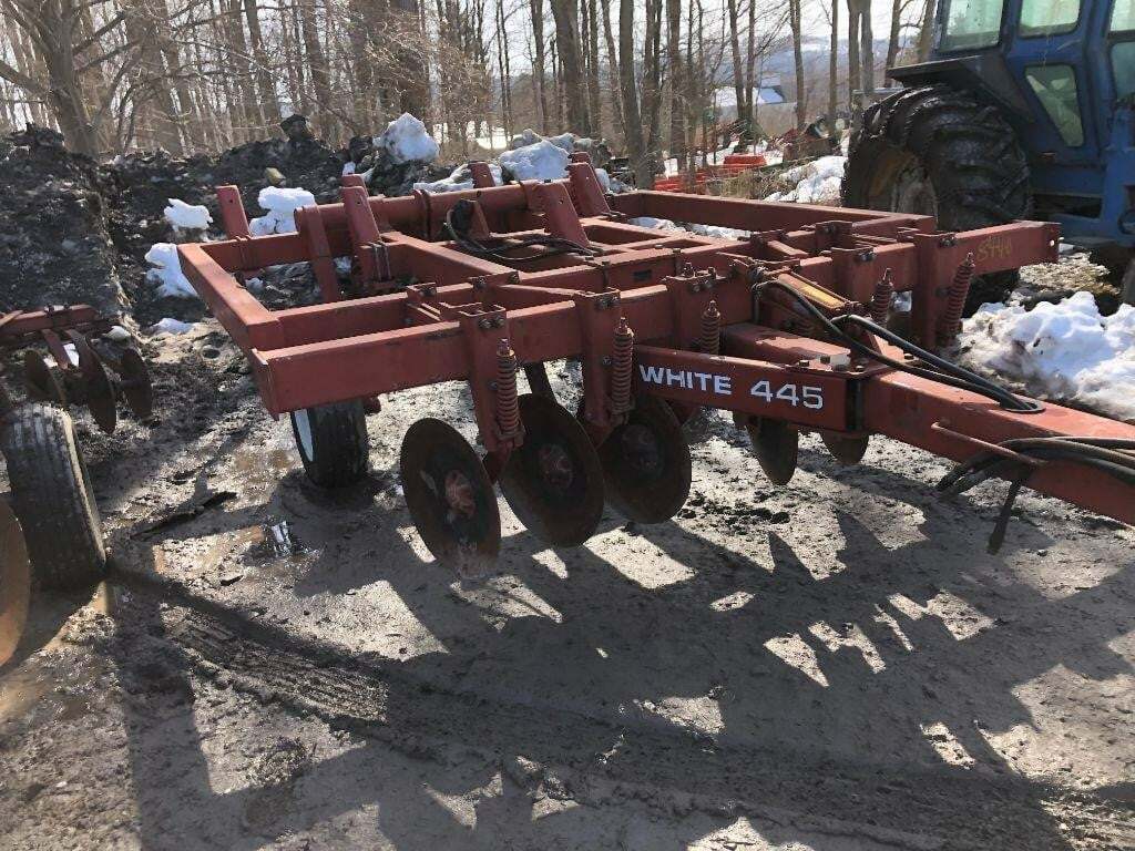 White 445 Disk Chisel 4,900 Machinery Pete
