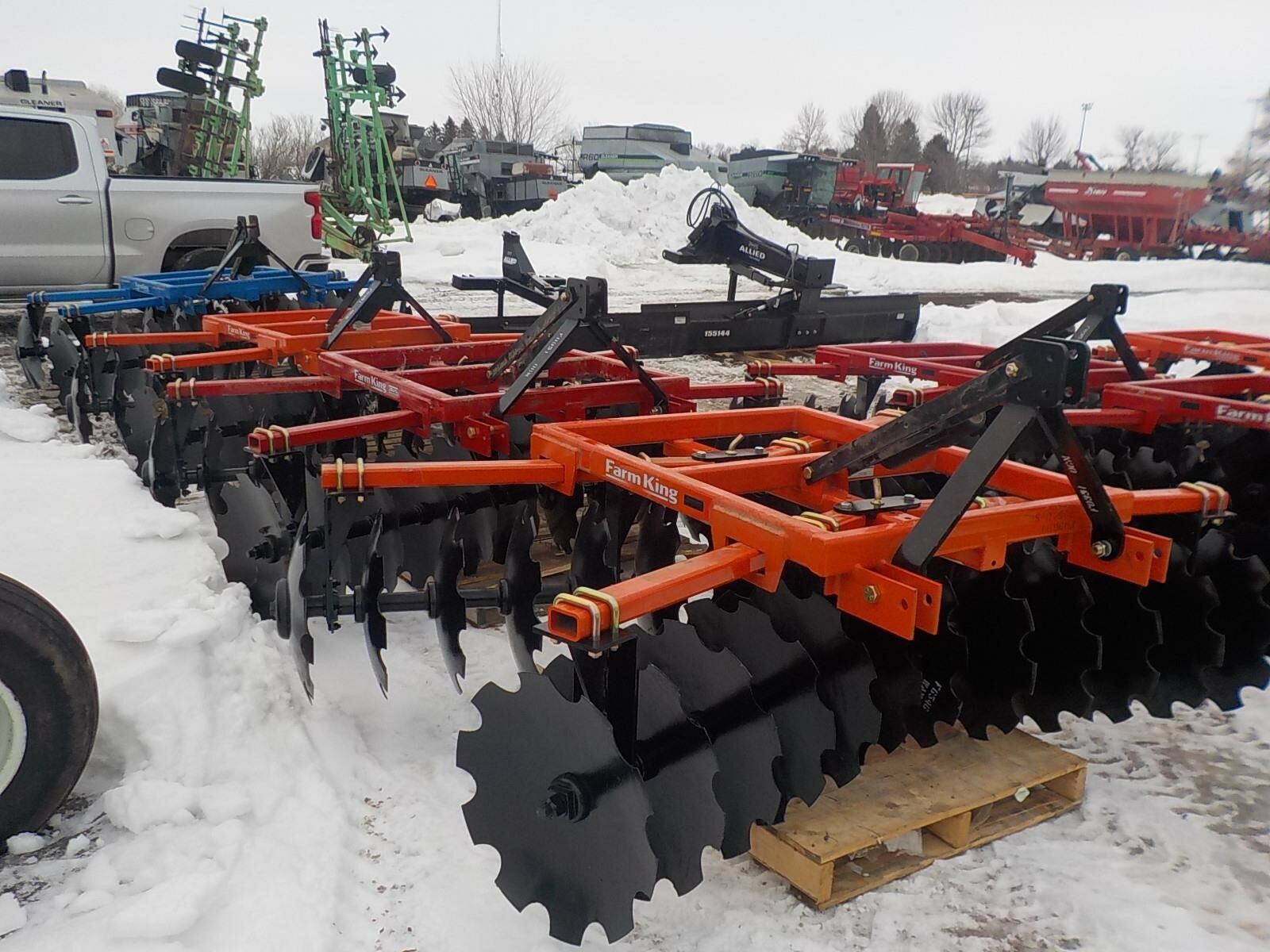 2023 Buhler Farm King 705 Disk 3,000 Machinery Pete