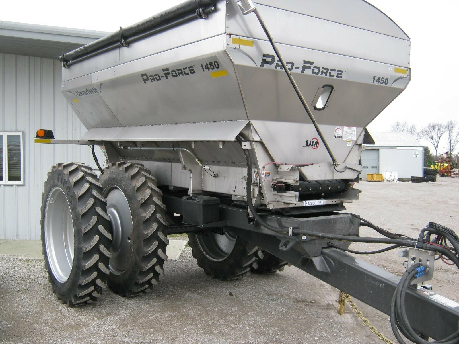 2023 Unverferth PROFORCE 1450 SelfPropelled Fertilizer Spreader