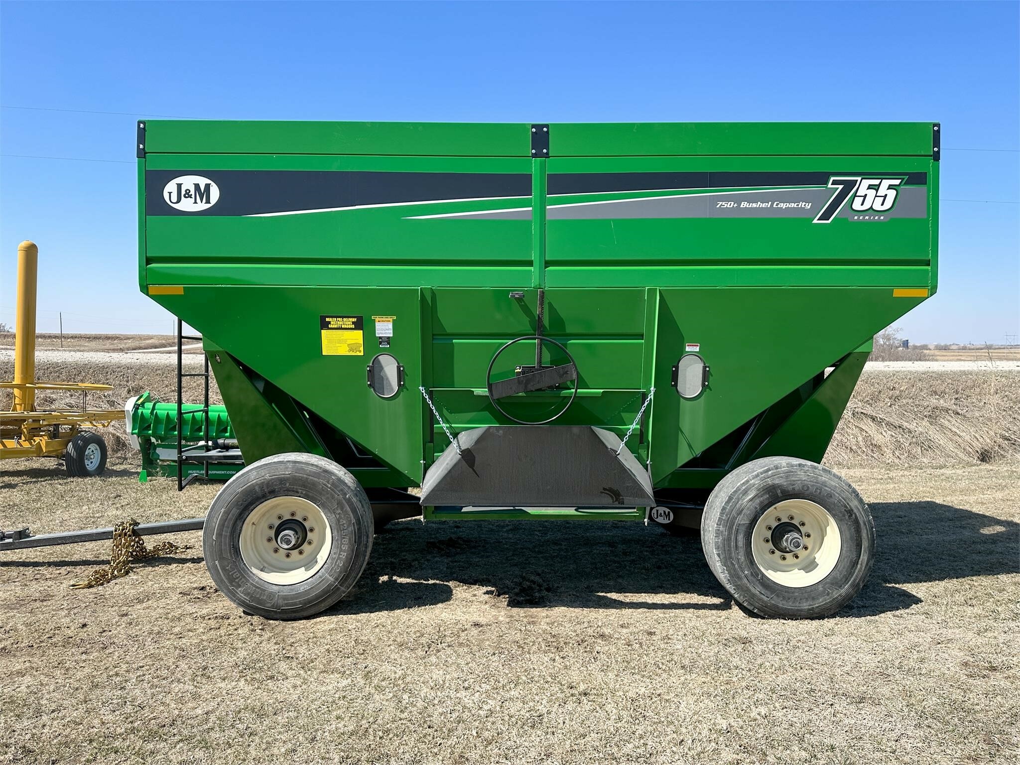 2026 J&M 755SD Gravity Wagon