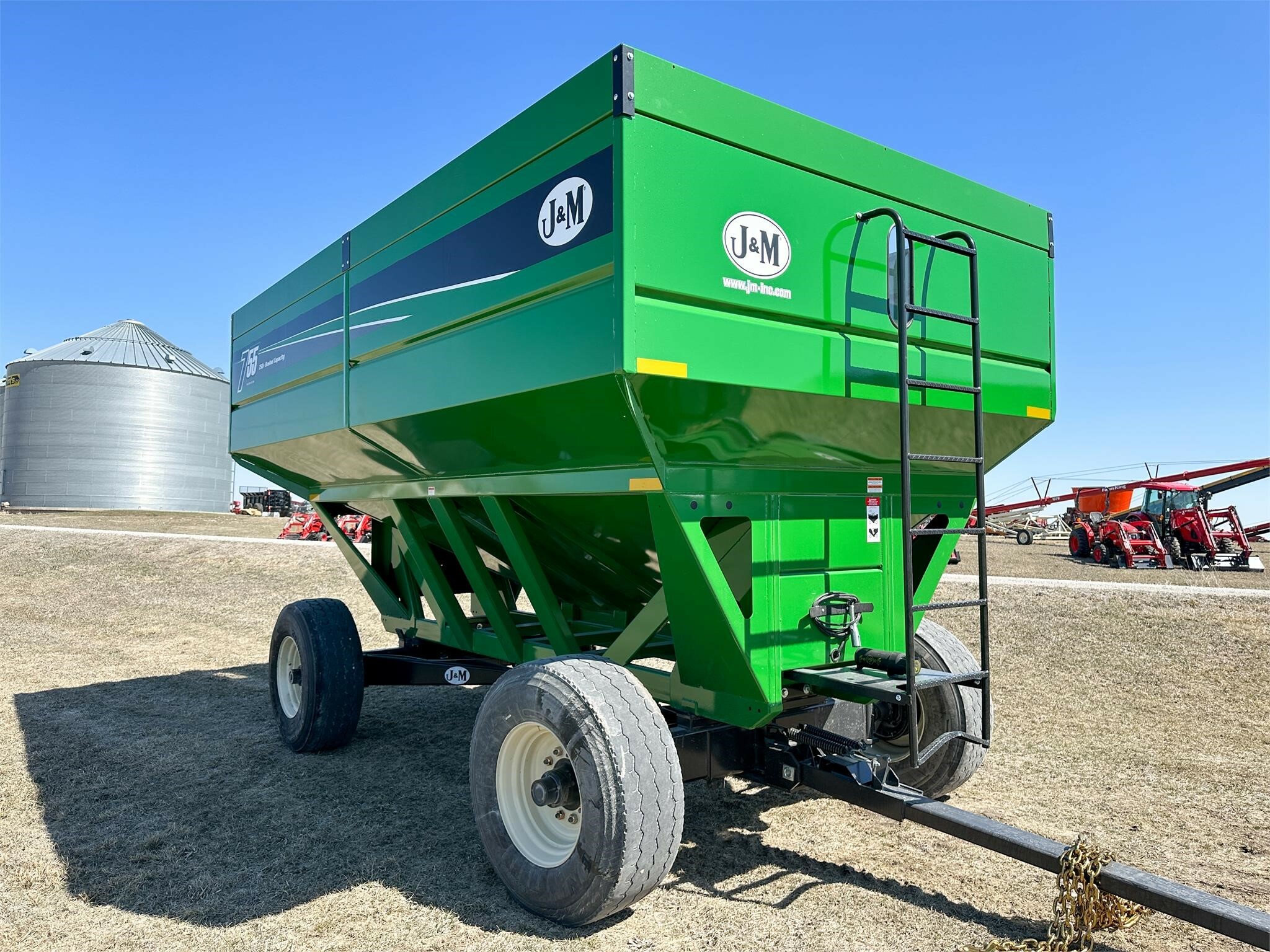 2026 J&M 755SD Gravity Wagon