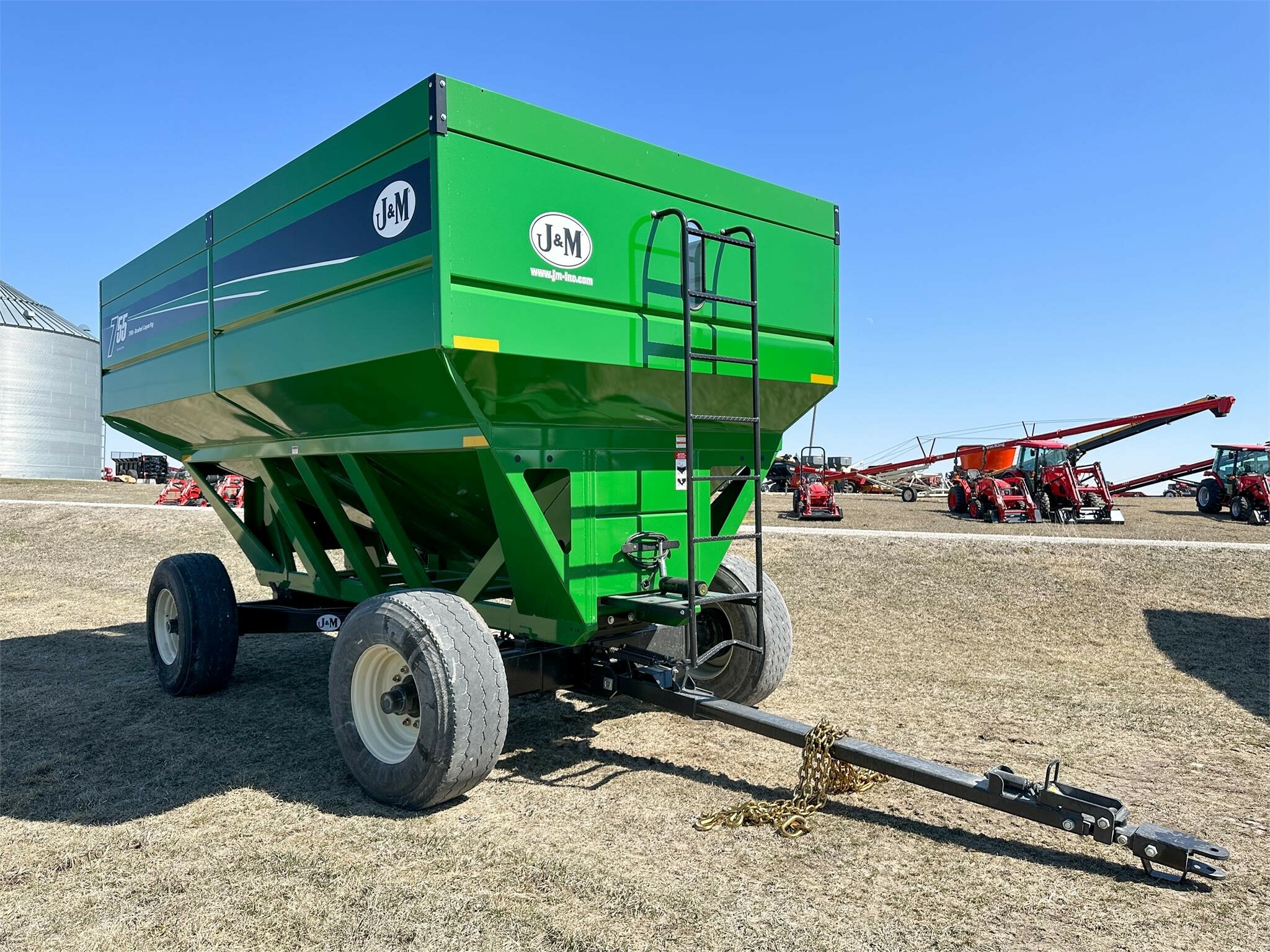 2026 J&M 755SD Gravity Wagon