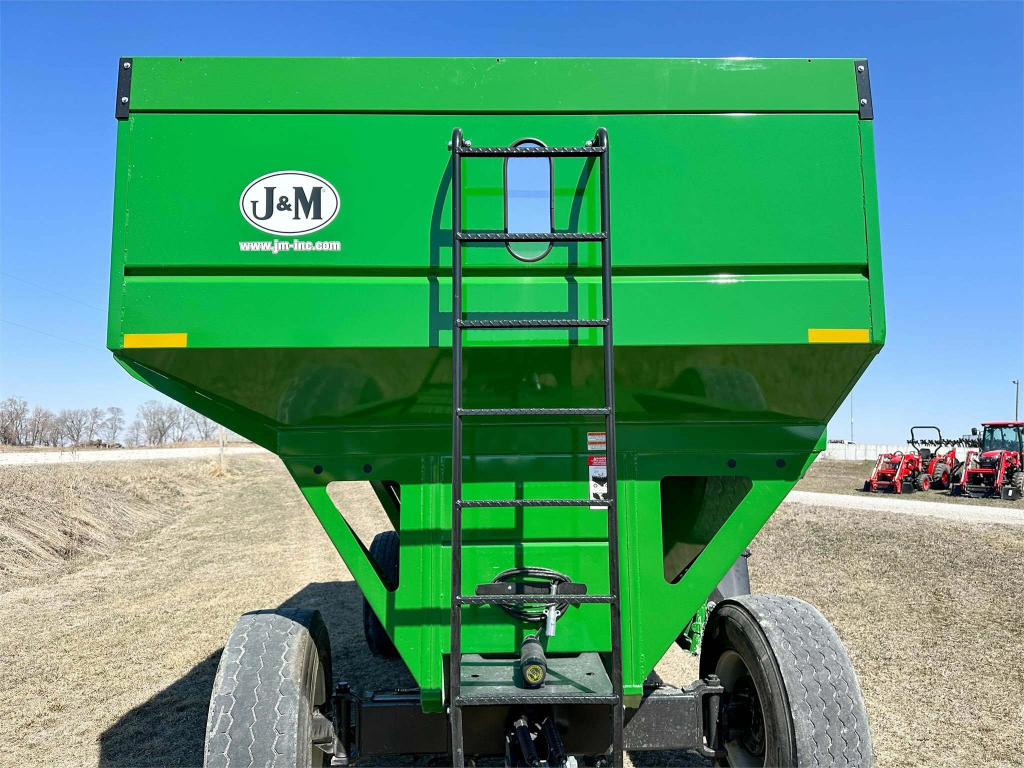 2026 J&M 755SD Gravity Wagon