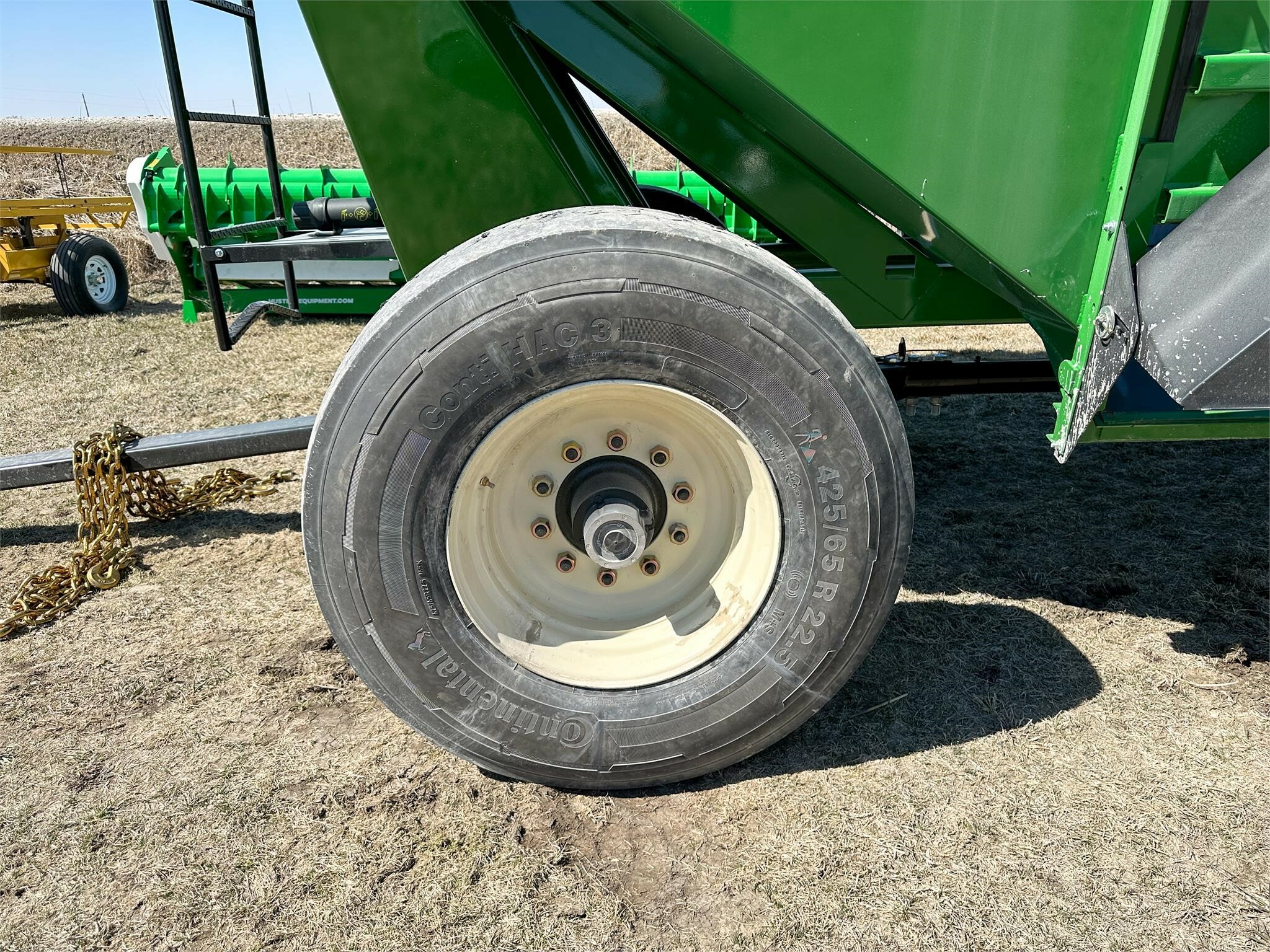 2026 J&M 755SD Gravity Wagon